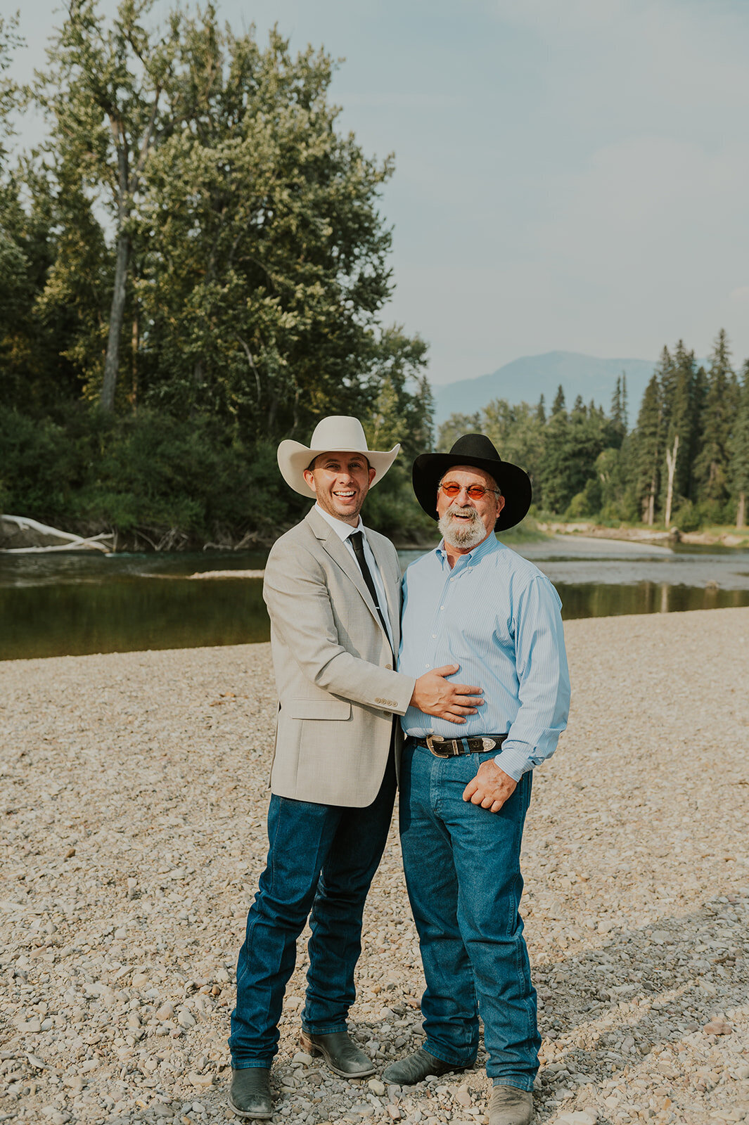 presley-gray-luxury-western-montana-wedding-7422