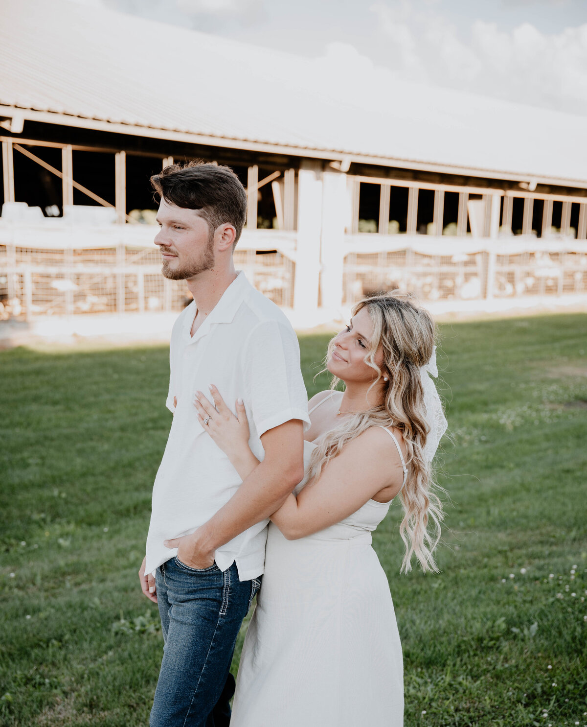 Taylor Elizabeth Photography Weddings and Lifetyle Photographer in Indiana Engagement Photo 16