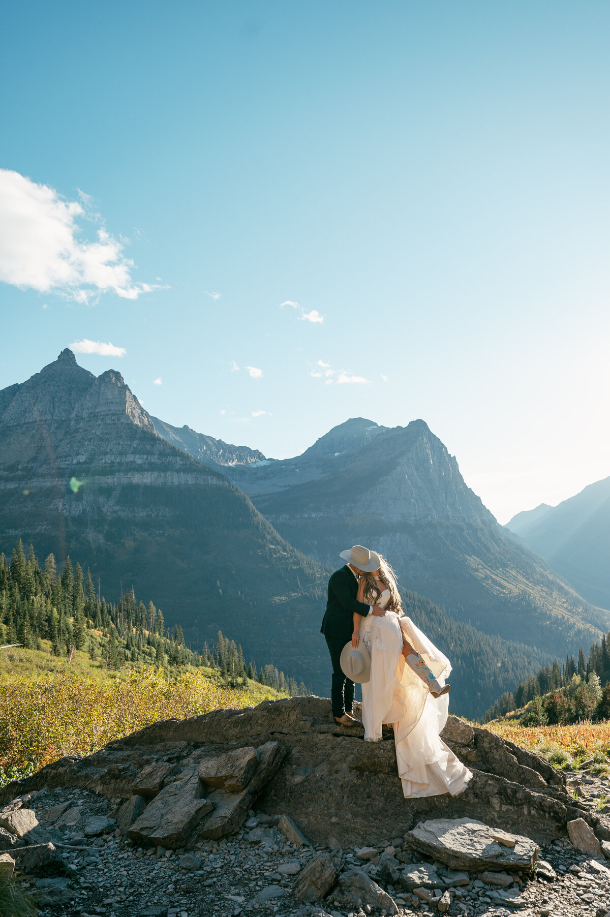 presley-gray-photo-boho-glacier-park-elopement-8783