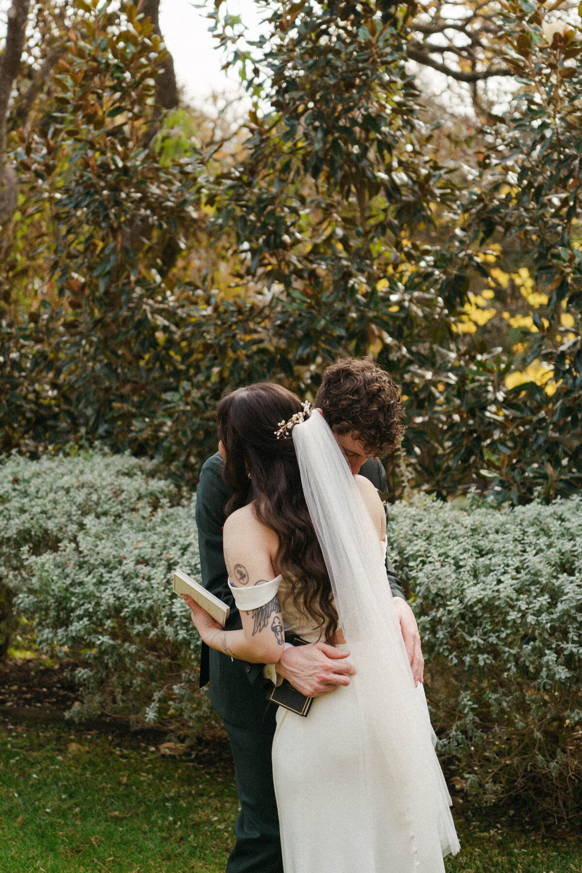 Lindsey&AlexWeddingPhotos_Film_AustinWeddingPhotographer_HereafterFilms_-23