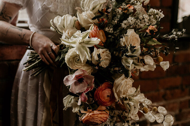 brides flowers chimney hse