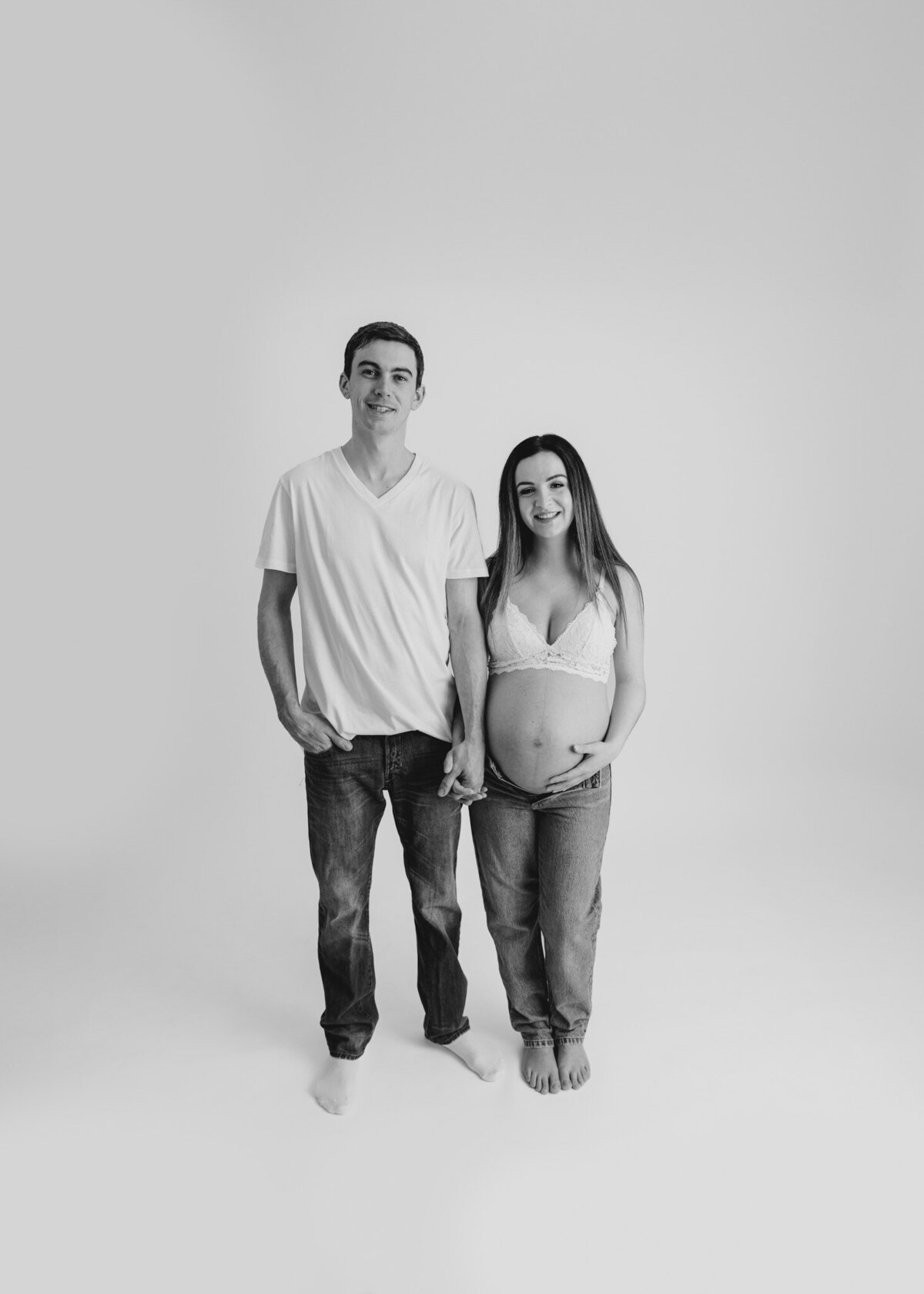 melissa-copeland-maternity-studio-ottawa-grey-loft-studio-2023-1