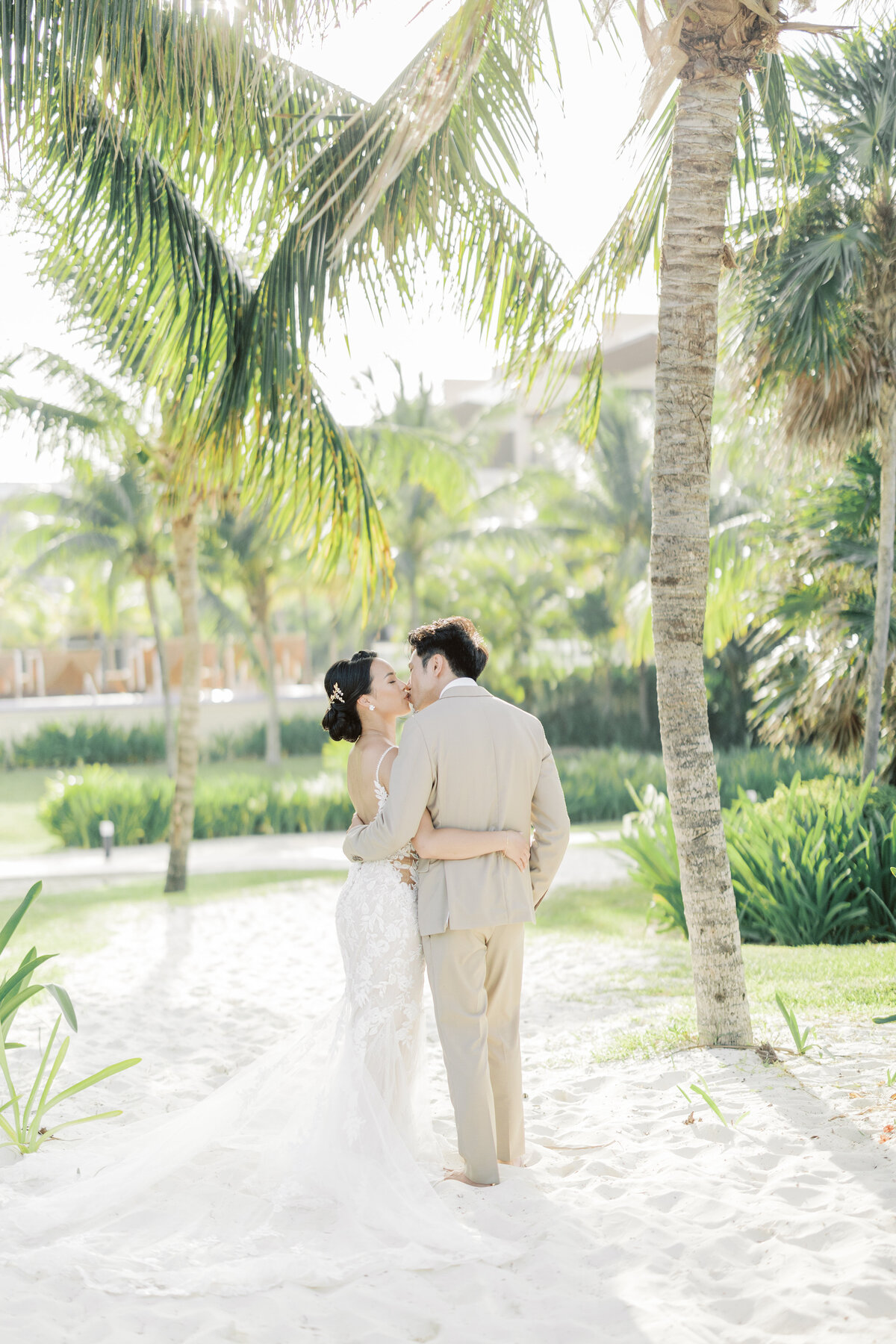 Royalton-Riviera-Cancun-Wedding_Destination-Wedding-Photographer055