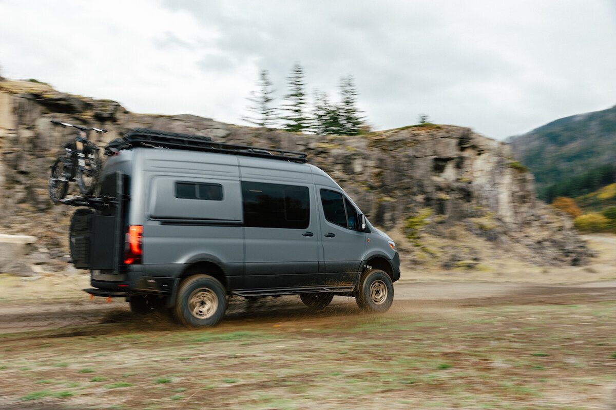 1_SummitSeeker_251013_BMV_#125_SlowFastcreative_1561