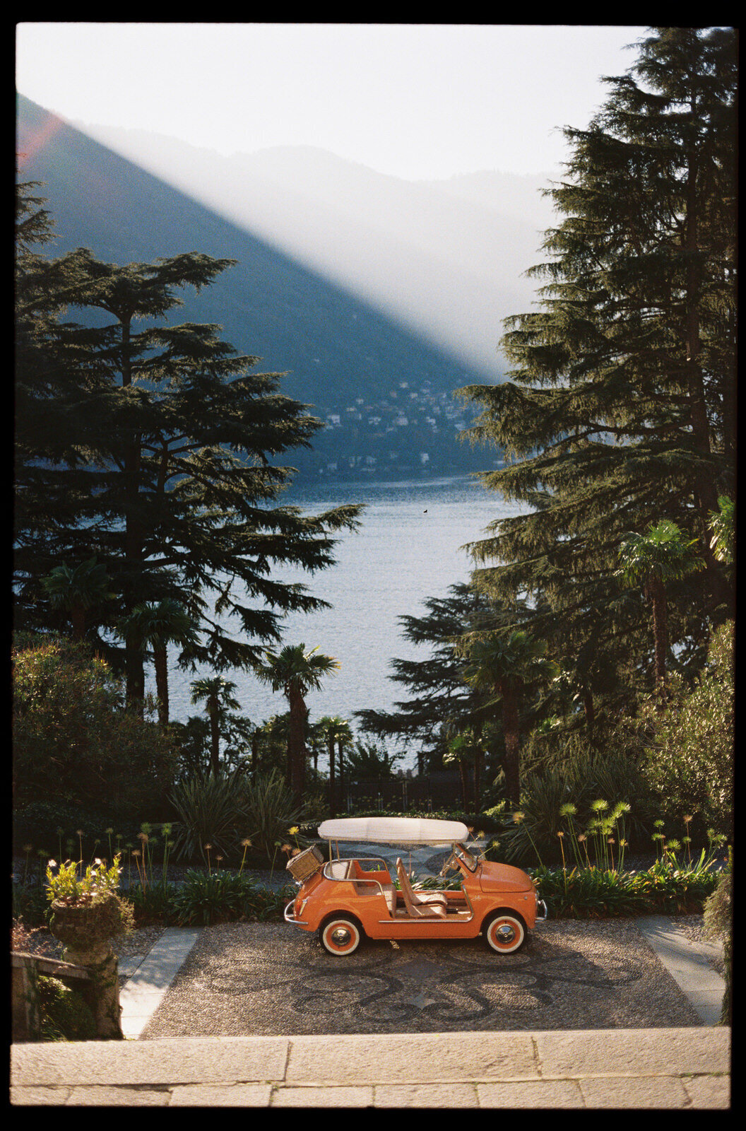 Flora_And_Grace_Lake_Como_Editorial_Film_Wedding_Photographer (33 von 84)