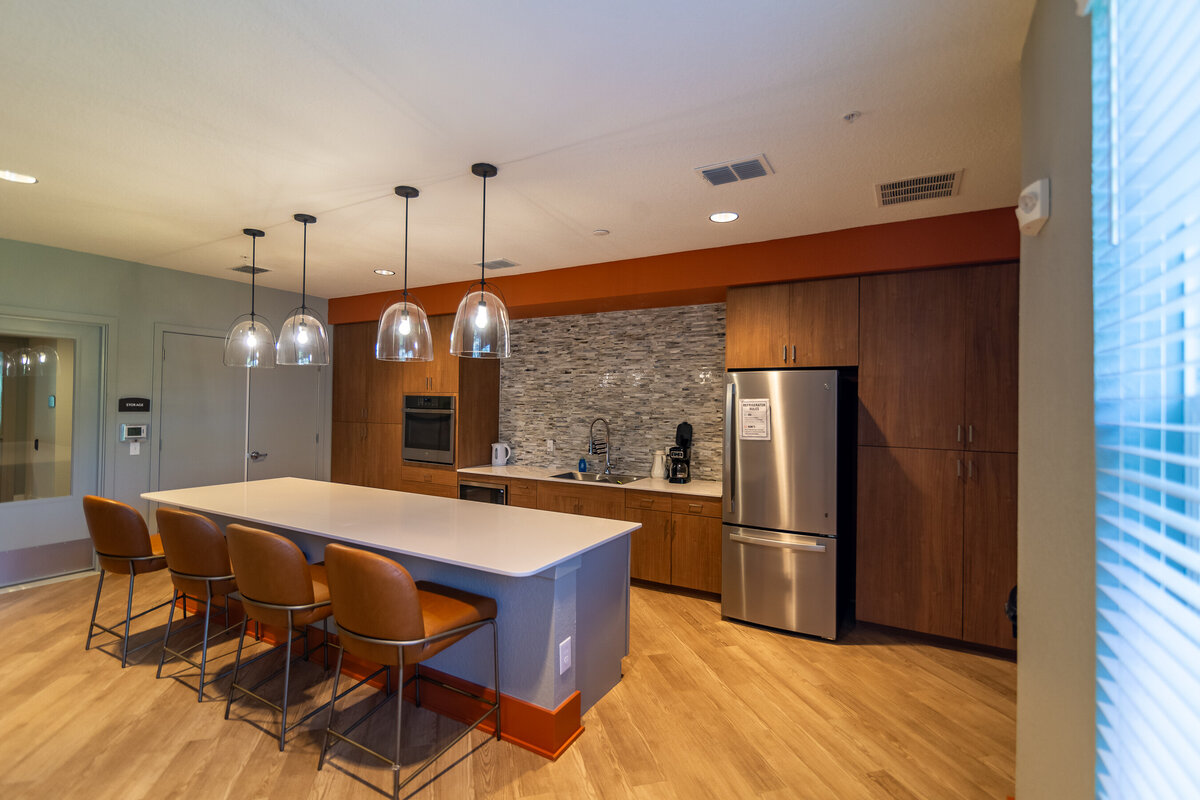 042324ROCHESTERPARK-115