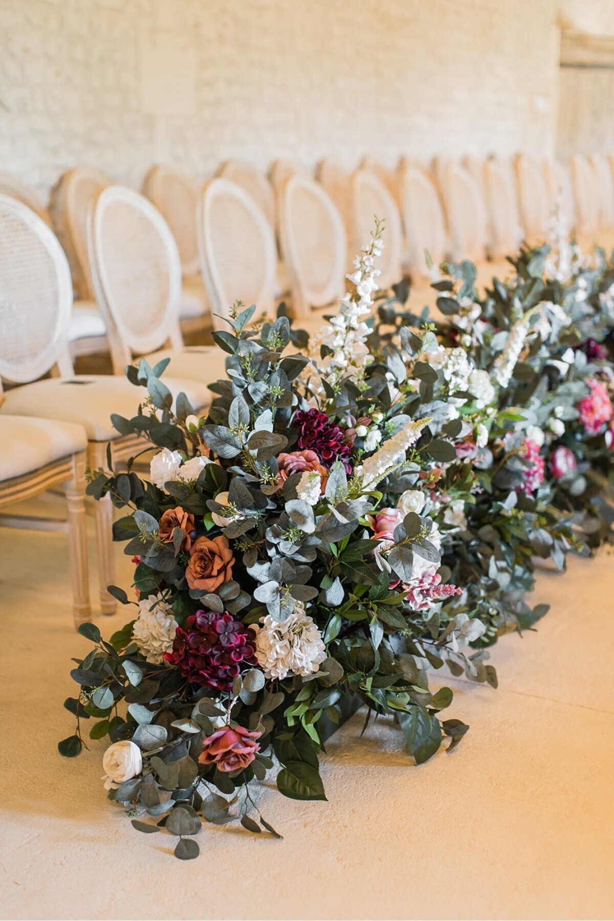 wedding-aisle-flowers