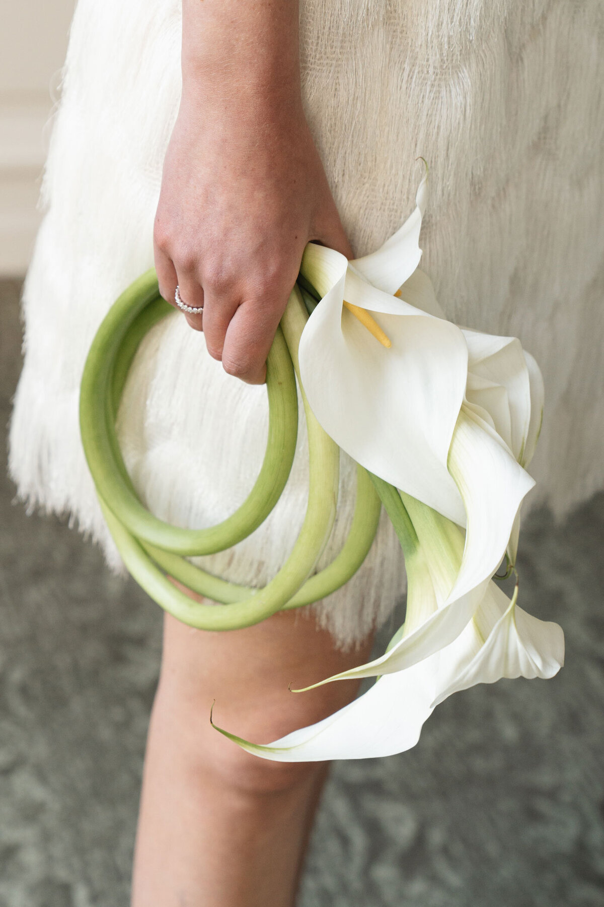Bridal bouqet purse for an intimate wedding in Amsterdam