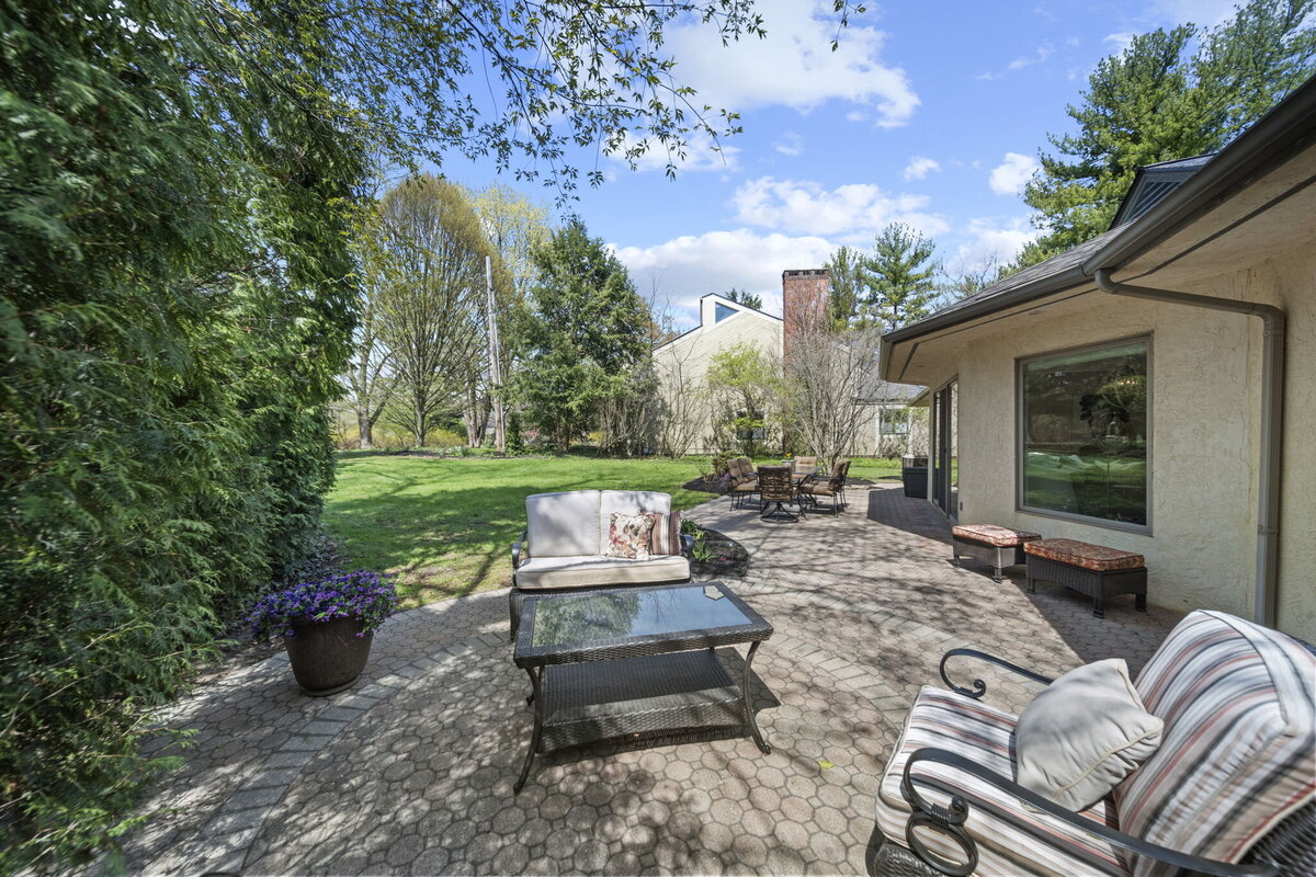 77-web-or-mls-A7402387