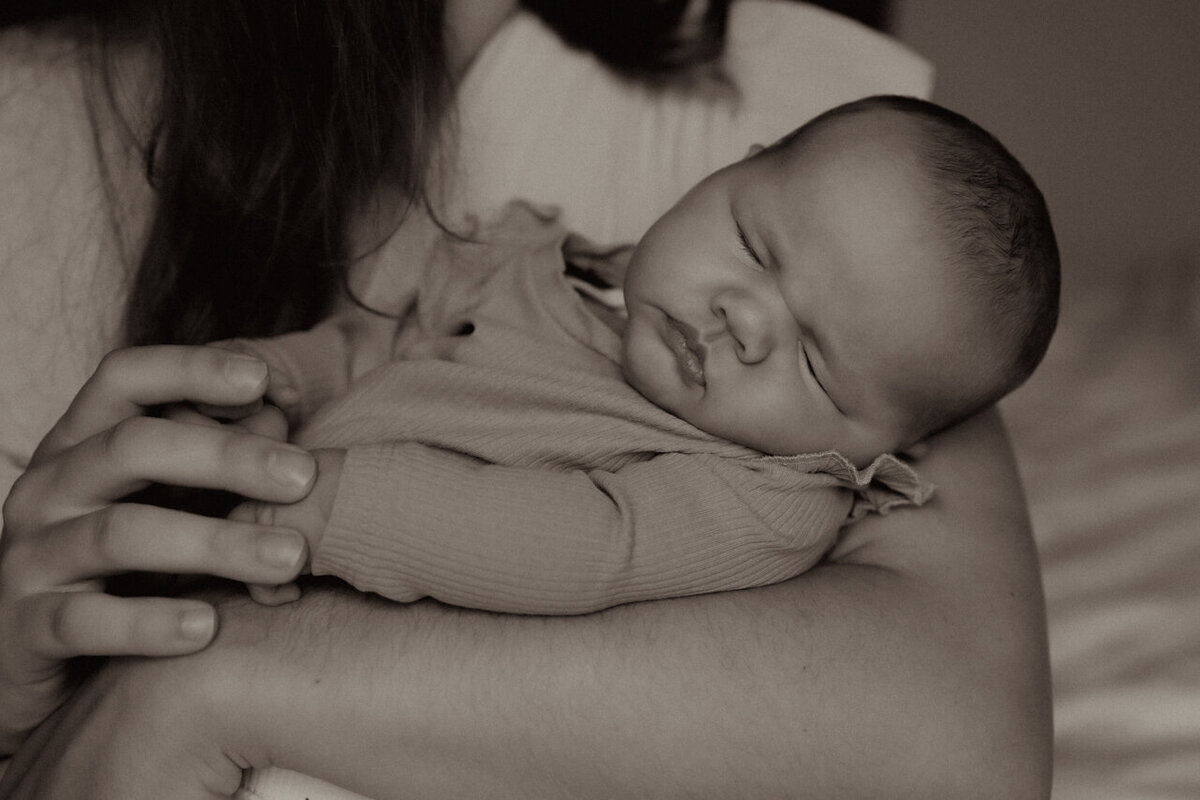 240815 Newbornshoot JackieDSC07809-Verbeterd-NR 16