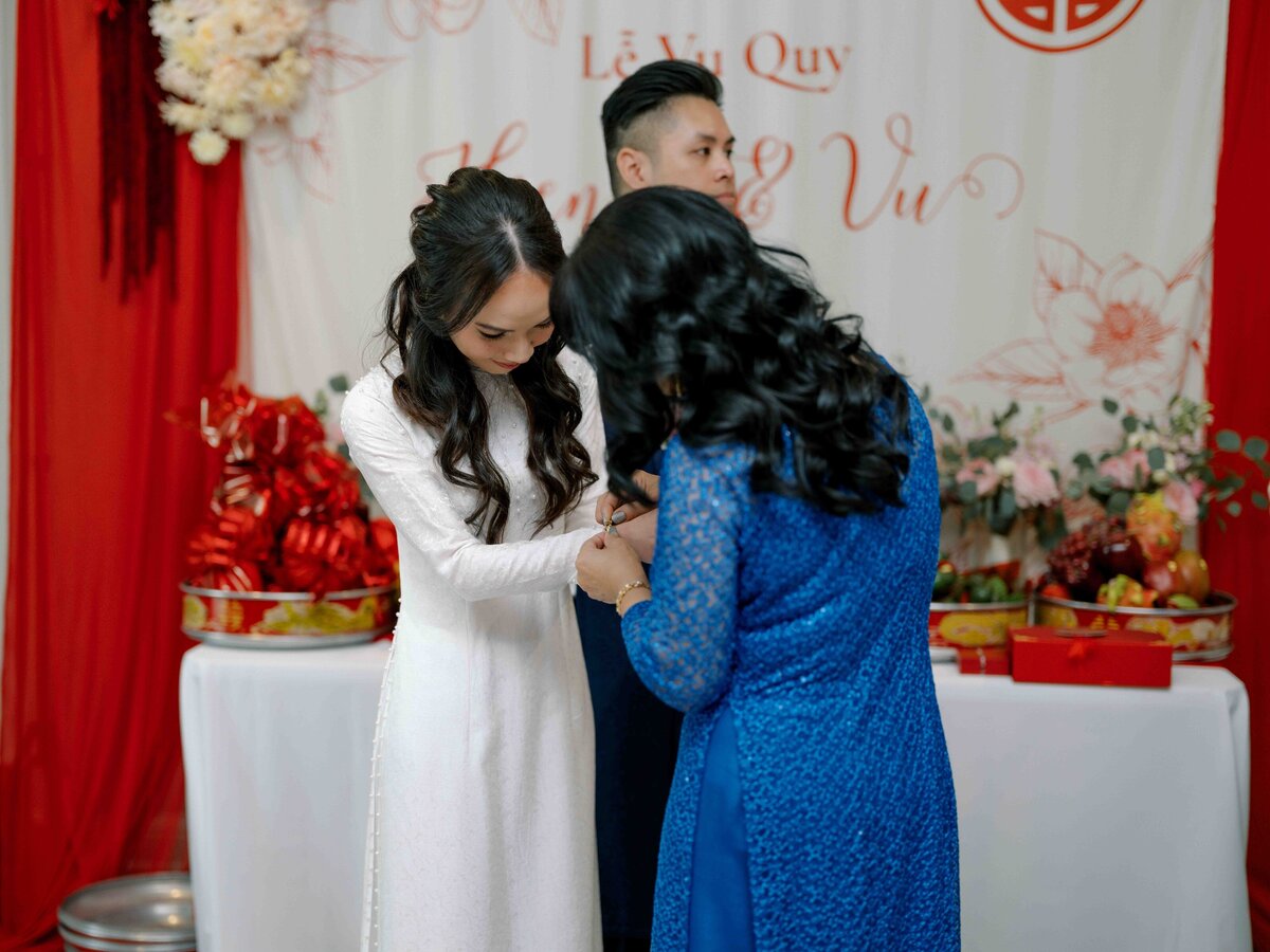 vu and hien-9