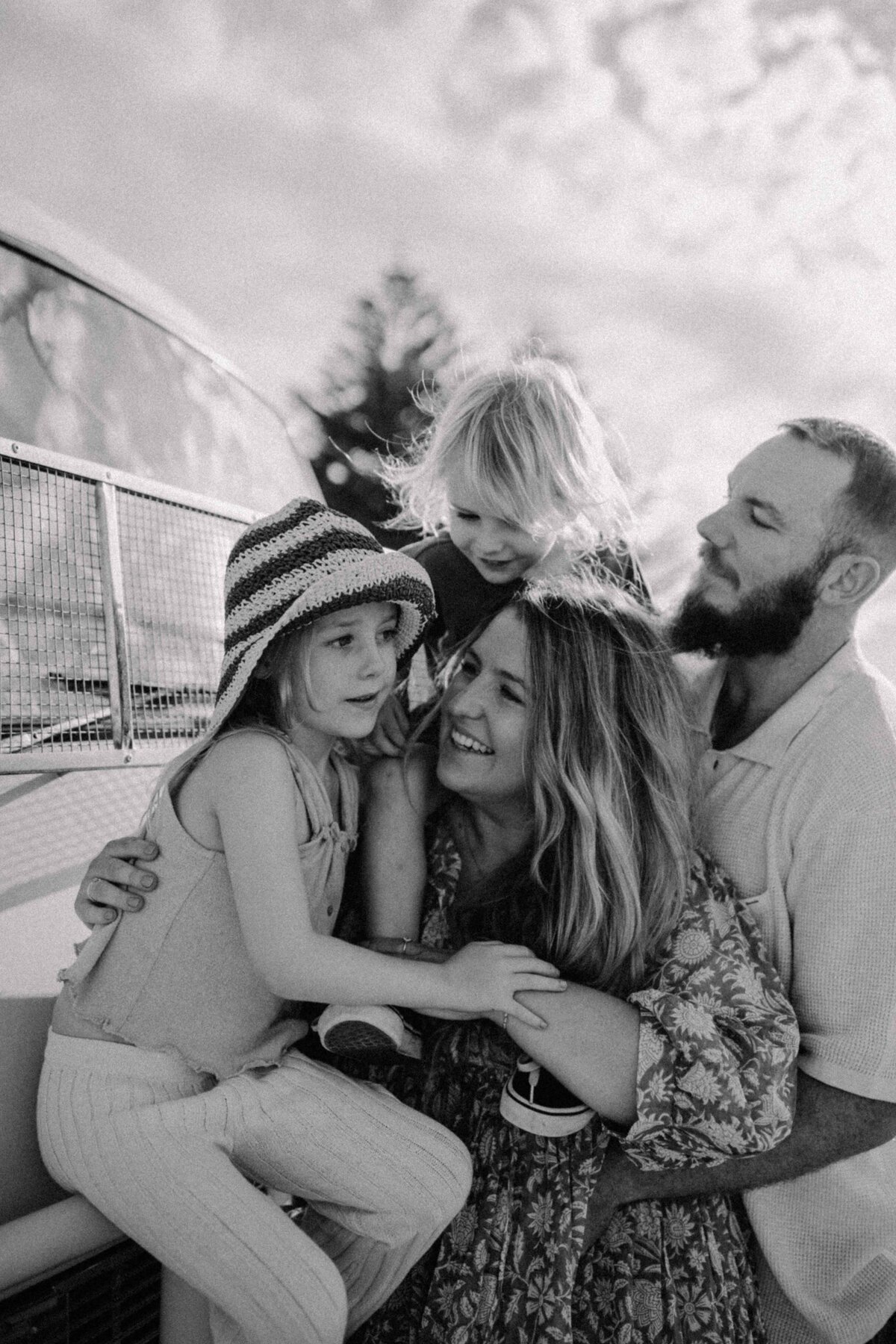 emmawandphotography_bundneena_kurnell_motherhood_sutherlandshirephotographer_cronullaphotographer_motherhood_sydneymotherhoodphotographer_royalnationalpark_familyphotographer_sutherlandshirefamilyphotographer_cronullafamilyphotographer_beachshoot_beachfamilysession_vanlife_urbanfamilyphotographer