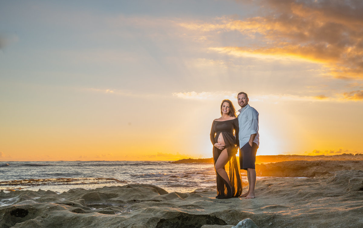 Taylor Brandons Oahu Maternity Session-Taylor maternity-0026