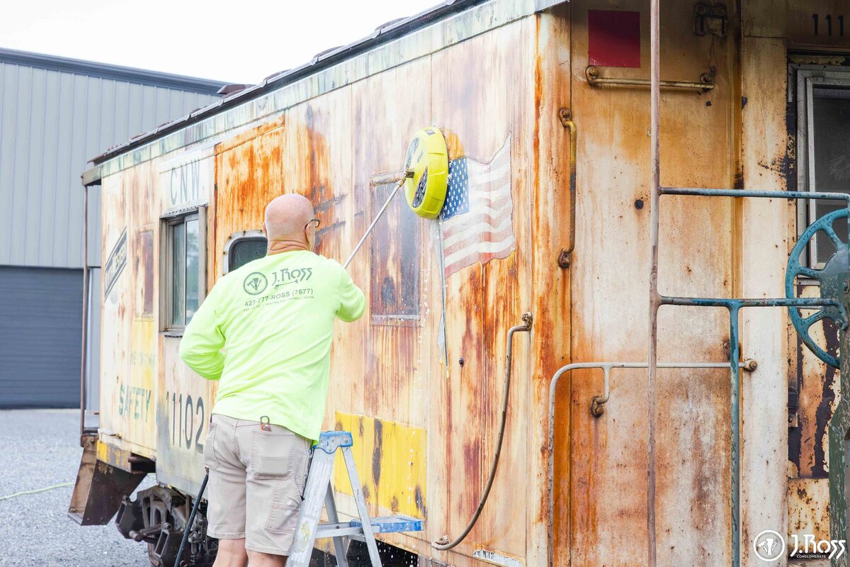 HISTORIC-RESTORATION-CABOOSE-BLOUNTVILLE-J.ROSS-9