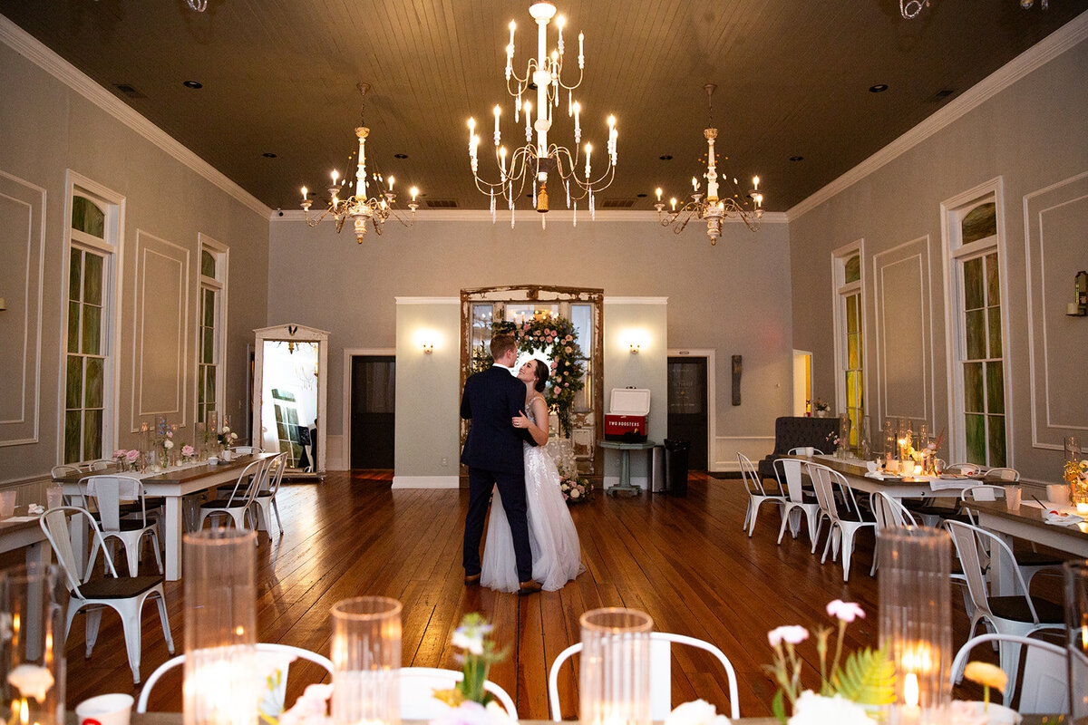 A+E_The Parlour at Manns Chapel_Chapel Hill NC_Luxury_Wedding_Photo_Skyler Jordan Photography-2413