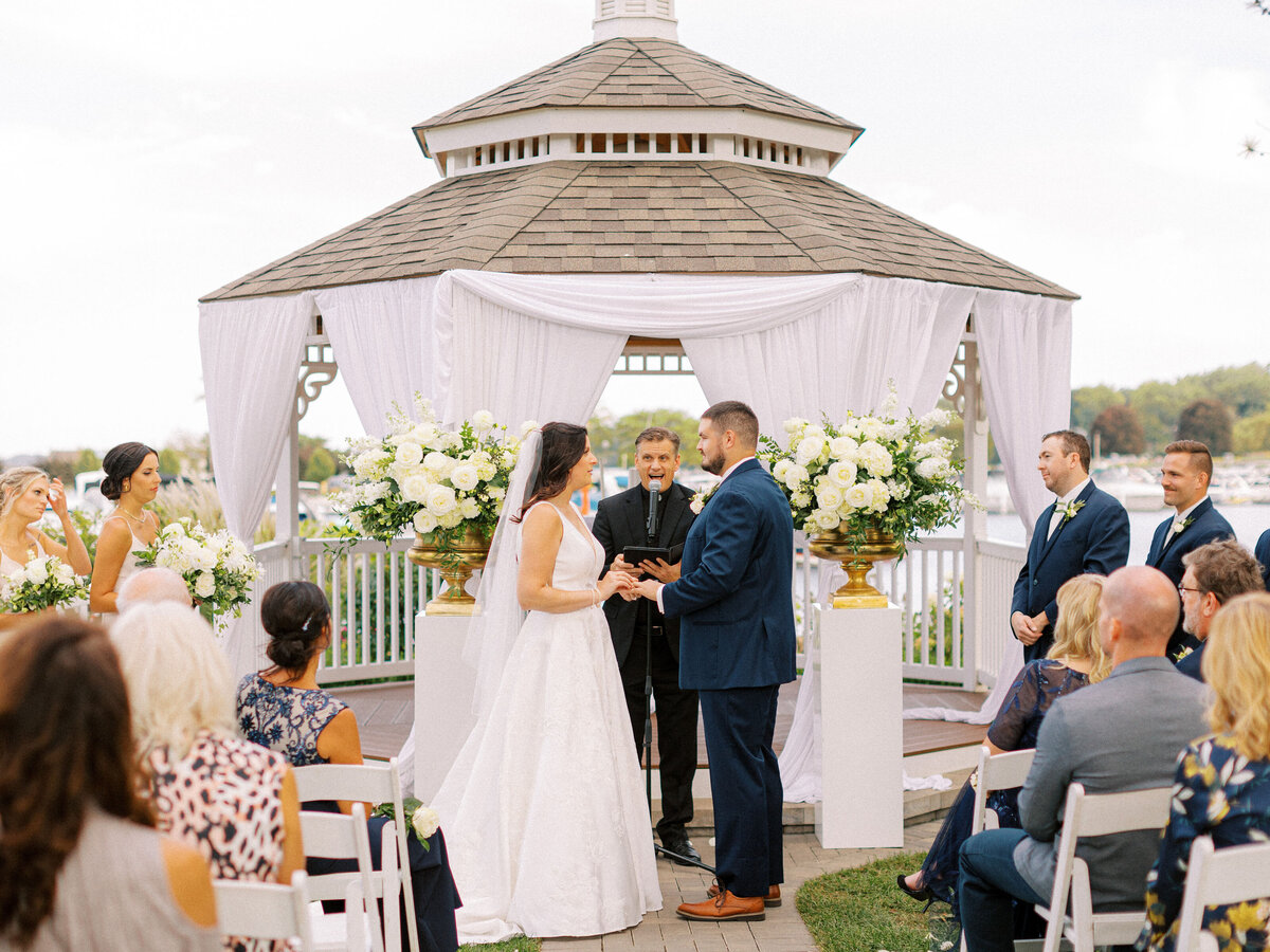 16AbbeyResortLakeGenevaWisconsinweddingphotographerpamcooley1V7A6149