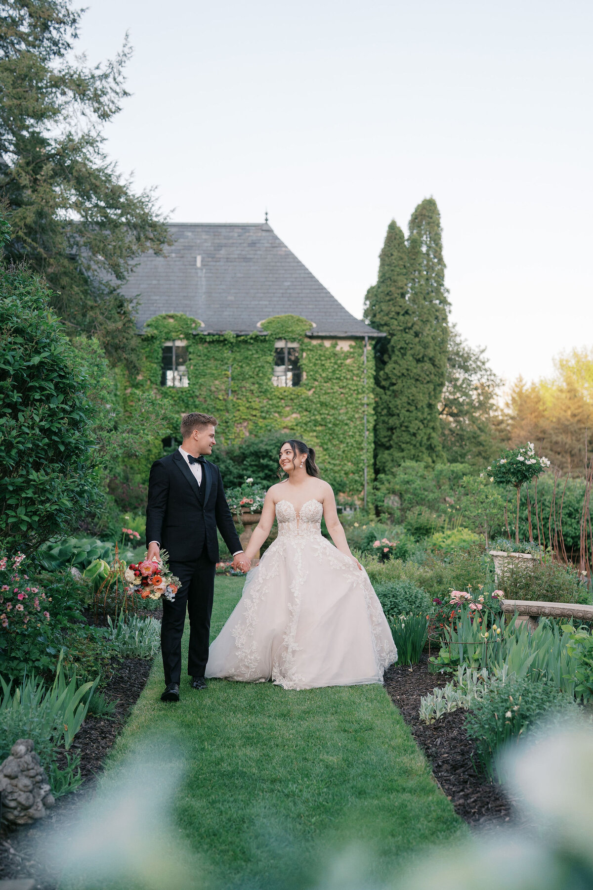 Maria + Grant + Truvision Studios 193