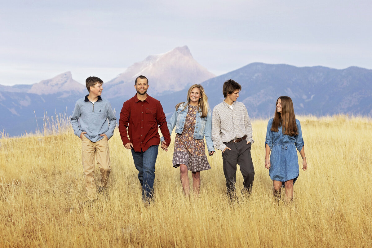 Shanna-Mae-Photography-Montana-Photographer-Family-Mountains-Fall-Ennis-Bozeman-021