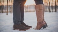 couple-snow@3x