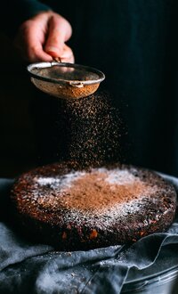 lindsay-cotter-9J7sHieVFi0-unsplash