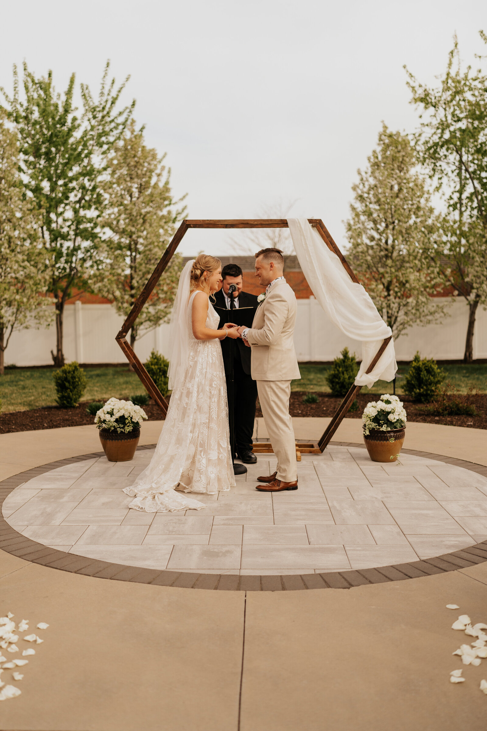 Cedar Rapids wedding photographer - Carriage House Cedar Rapids-159
