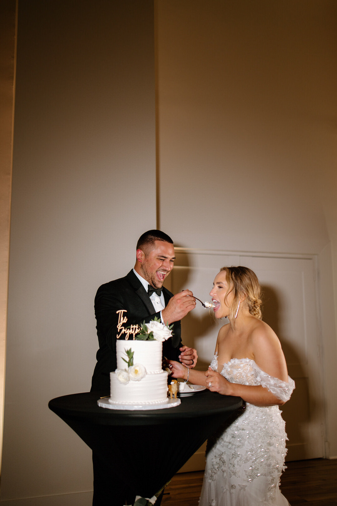 brightbill-wedding-prairie-hill-vineyard-kayxbee-819