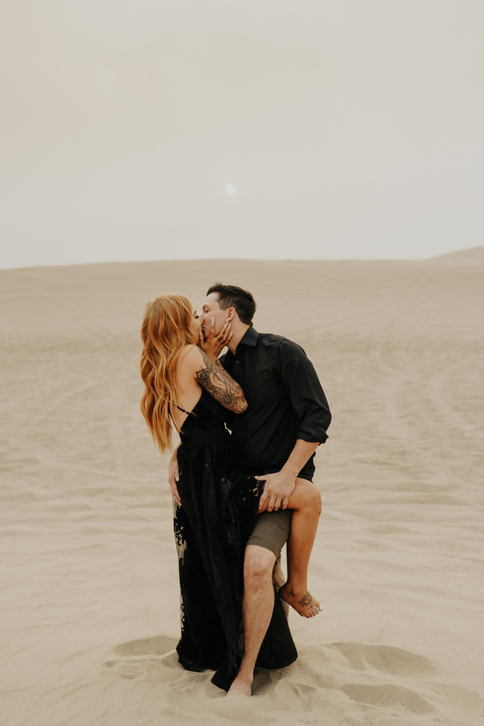 Sand Dunes Couples Photos - Raquel King Photography29