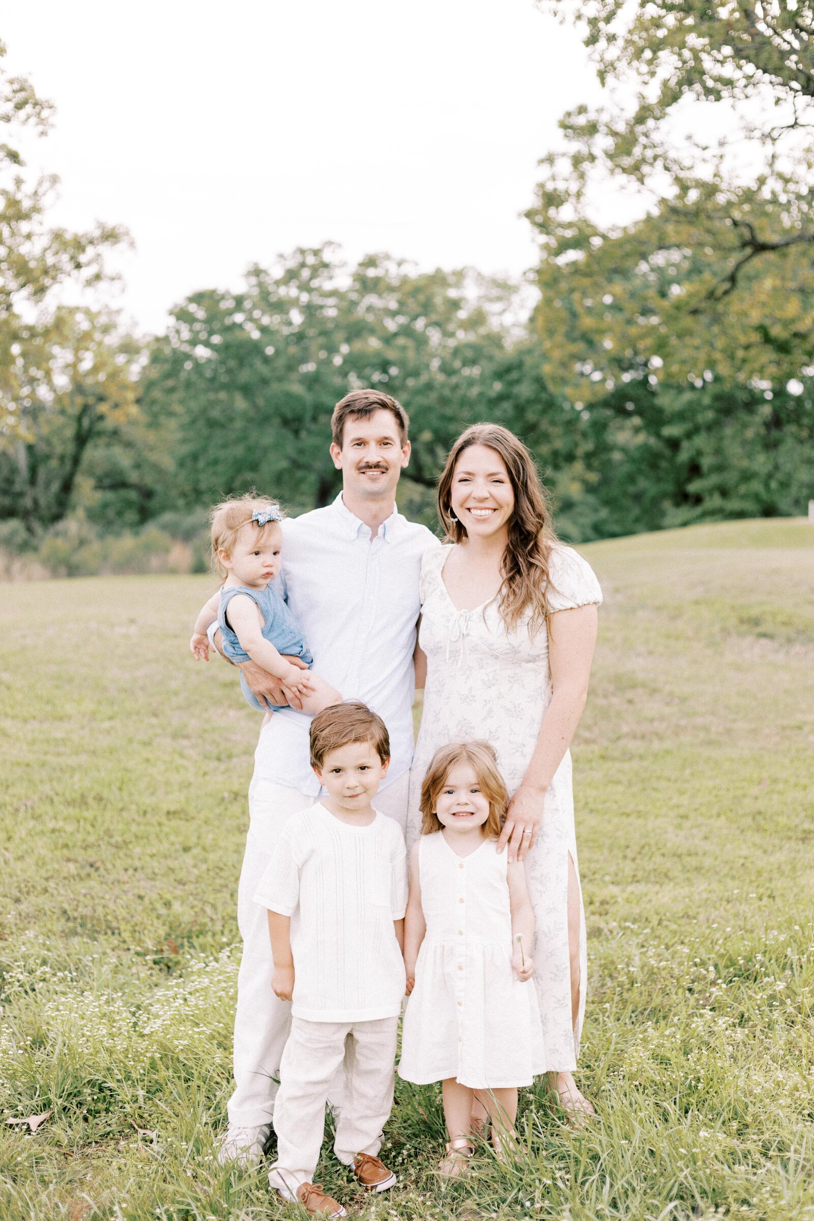 family smiling in peoria illinois family photos 