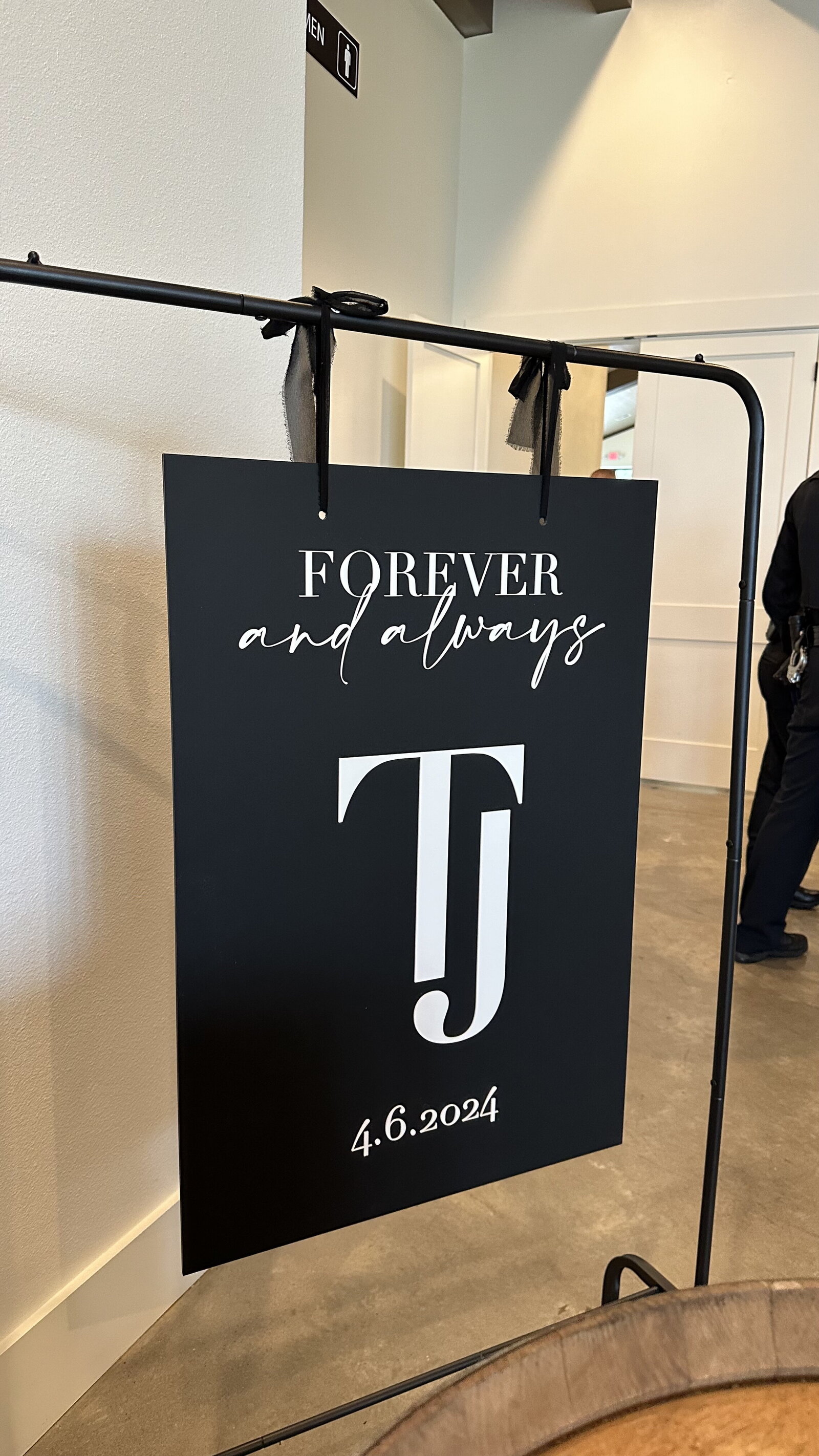 jaelyn-wedding-signage-2