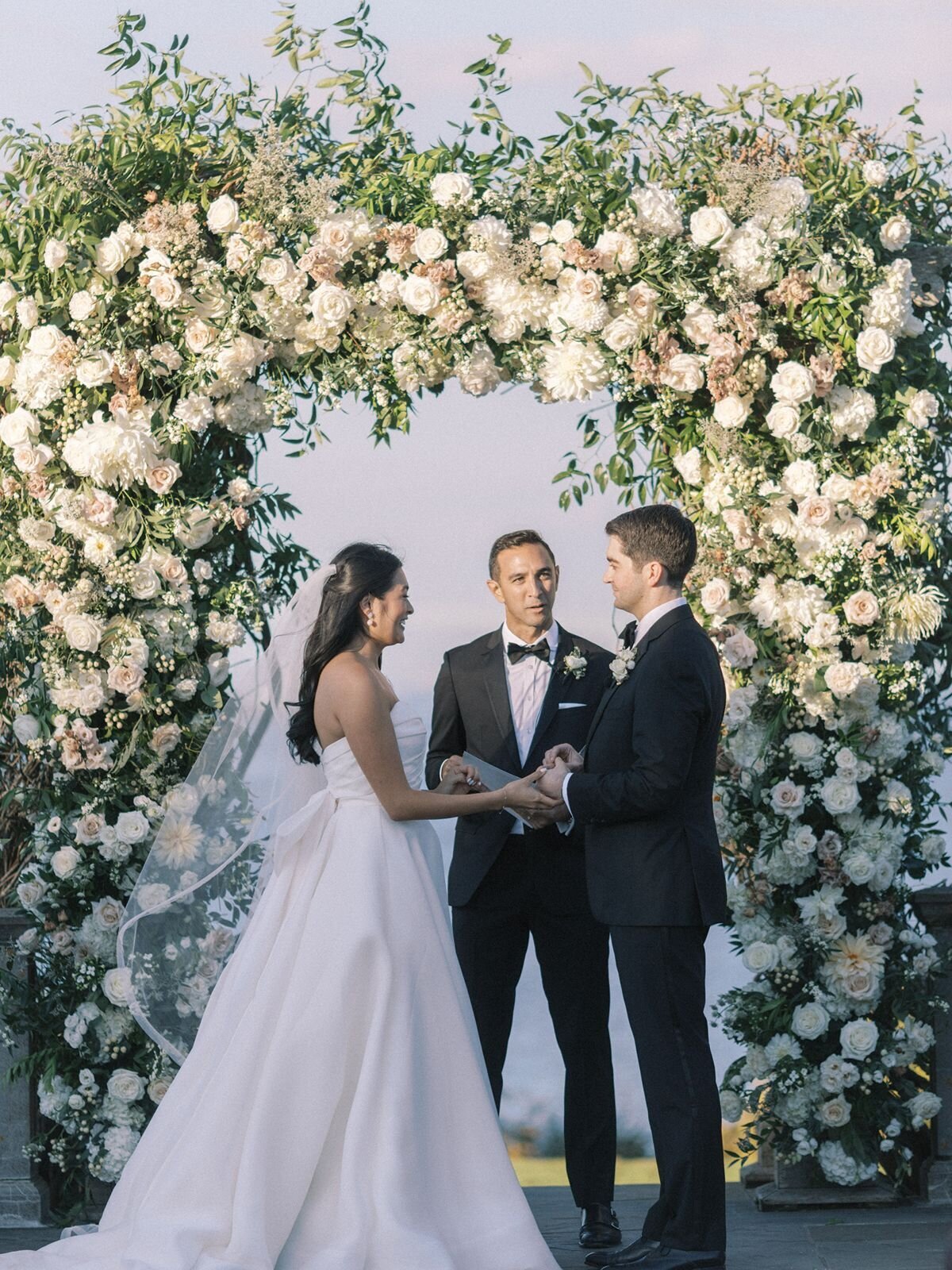 leila-james-events-newport-rhode-island-luxury-wedding-planner-castle-hill-inn-venue-jillian-knight-wedding-photographer-5.Ceremony-126 copy