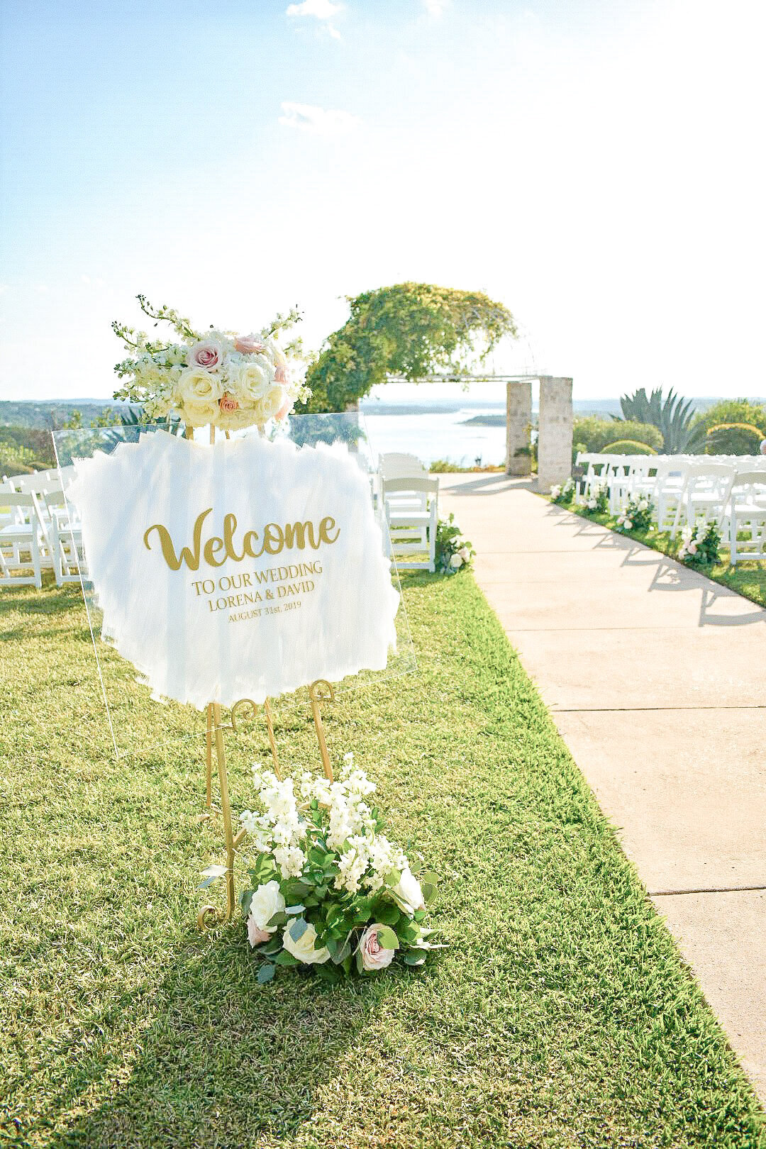 Vintage-Villas-Wedding-Ceremony-Austin-Florist-  (6)