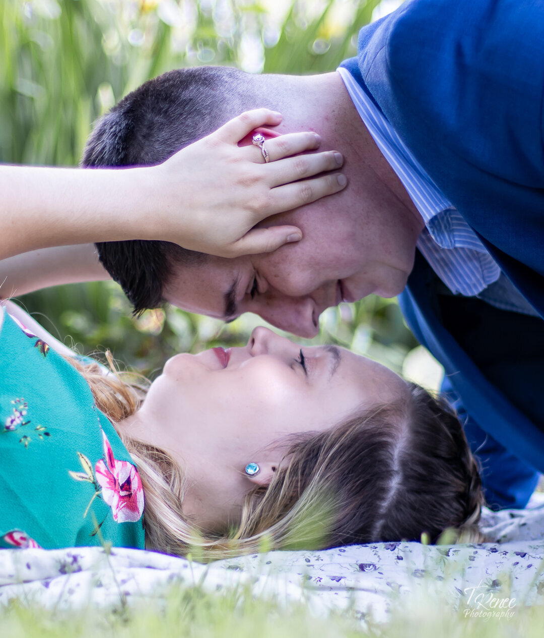 2022Kate-Matthew_engagement-session_soc-media_top-faves-1943