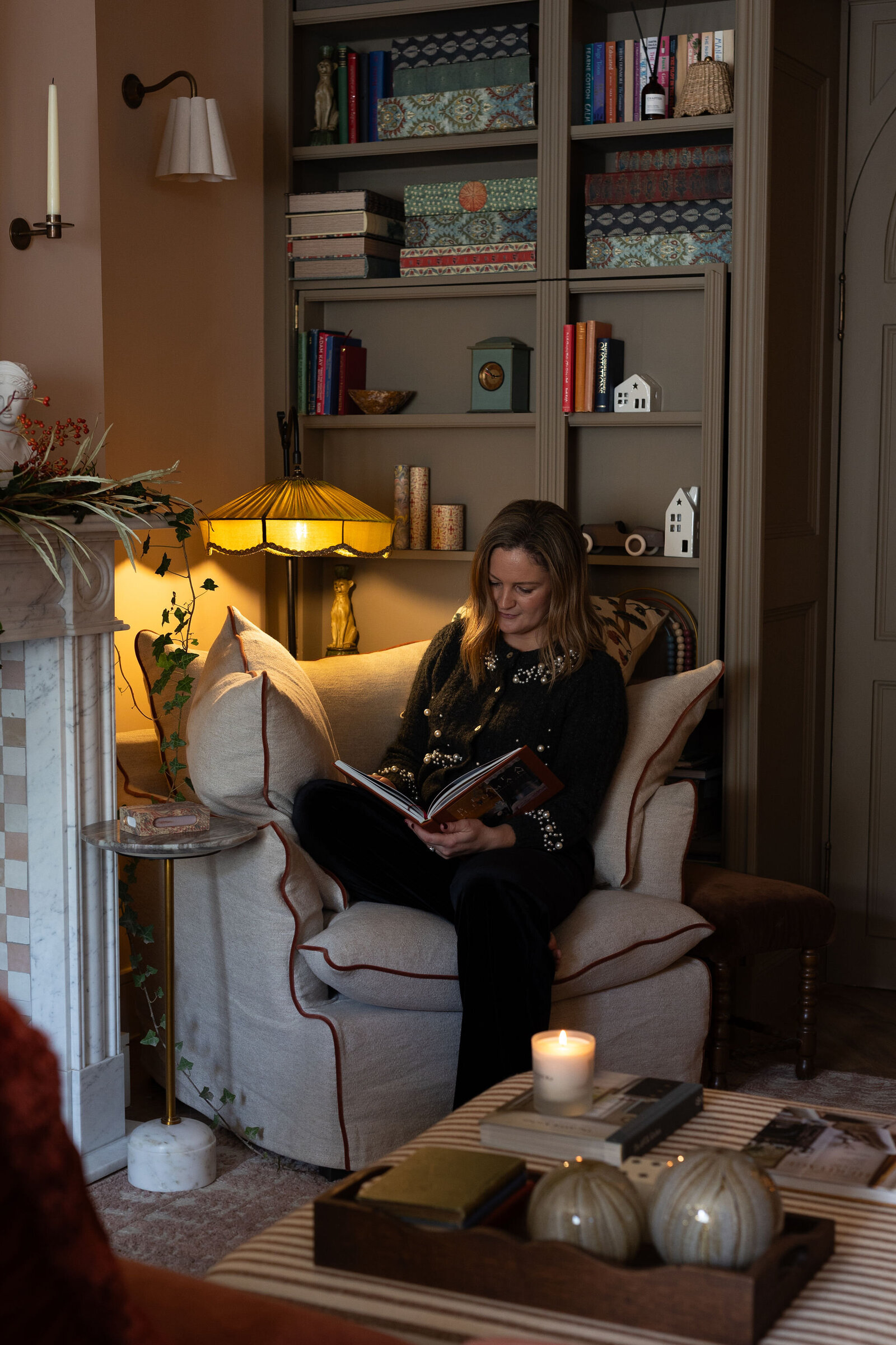 Personal_Branding_Cosy_Armchair_Winter_Suzy_Slemen_Photography