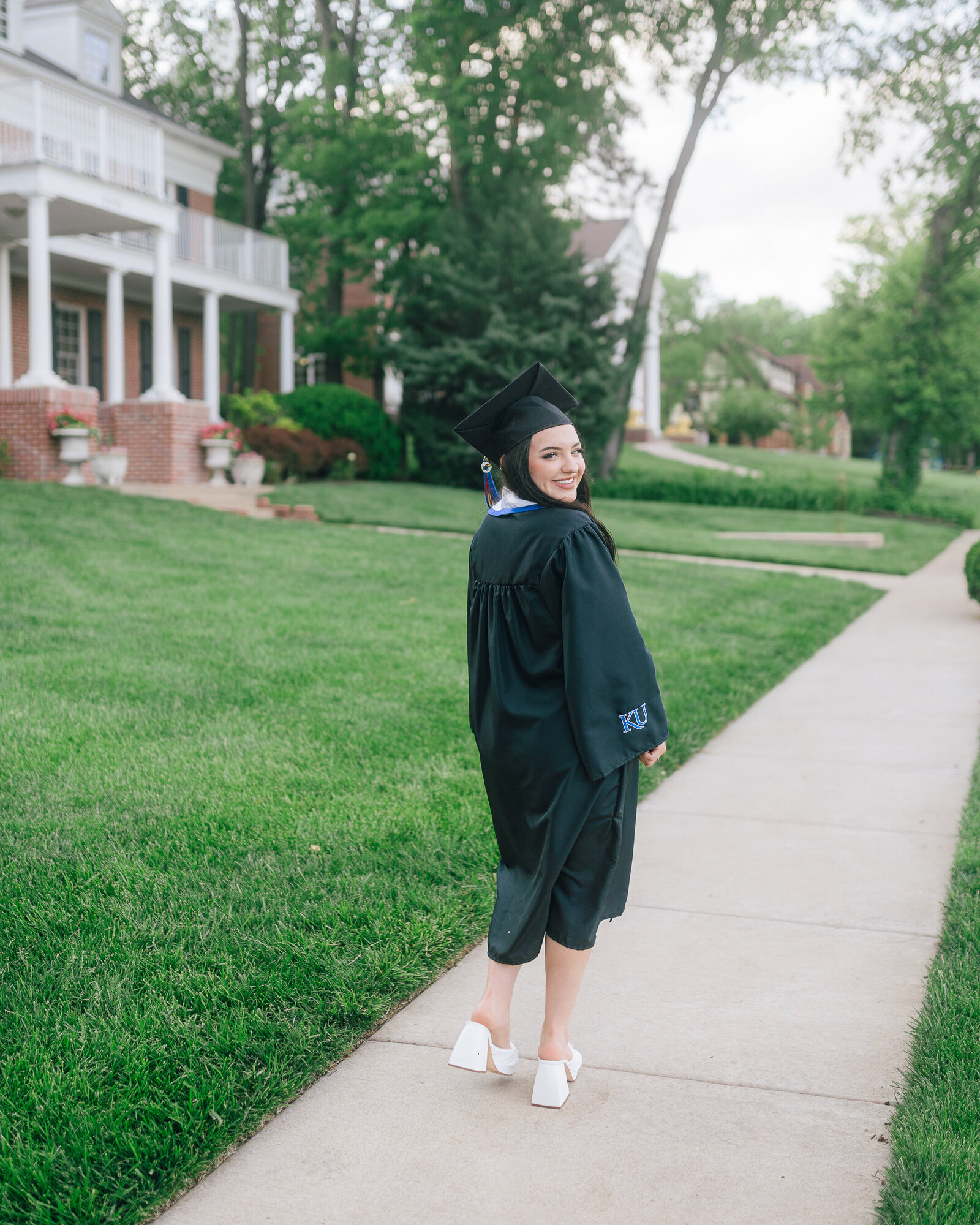 Hannah KU Jayhawks Kansas College Graduation Pictures-12