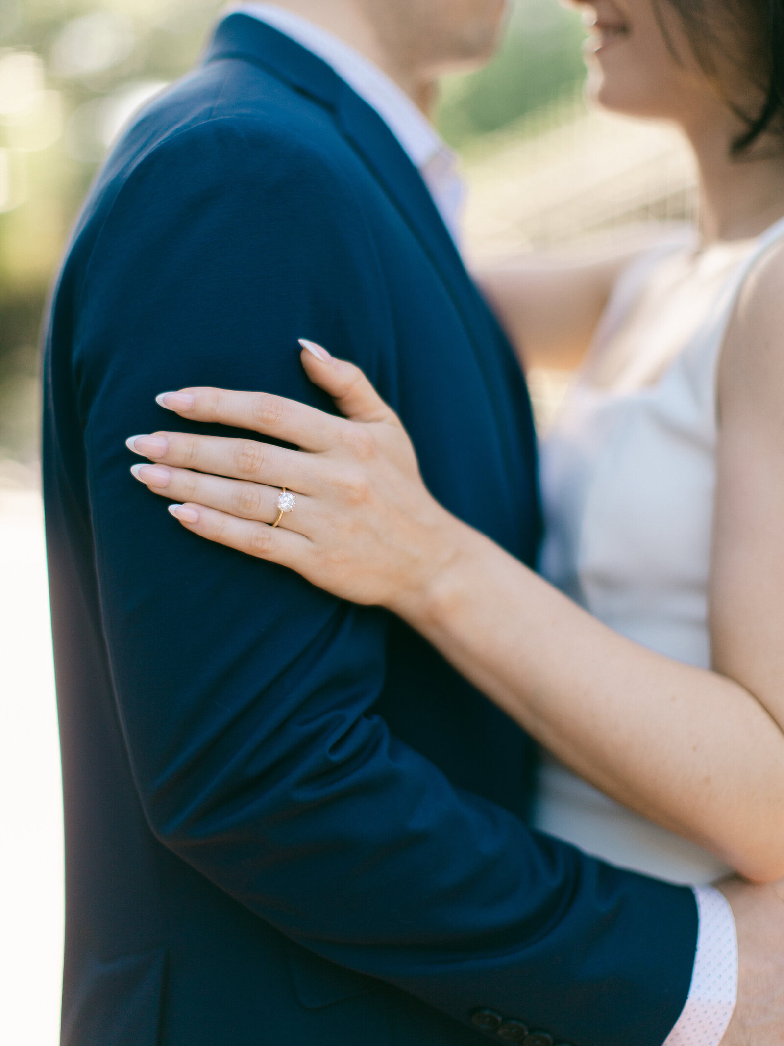 41-torianna-brooke-portraiture-downtown-savannah-ga-engagement-session-jessica-brian