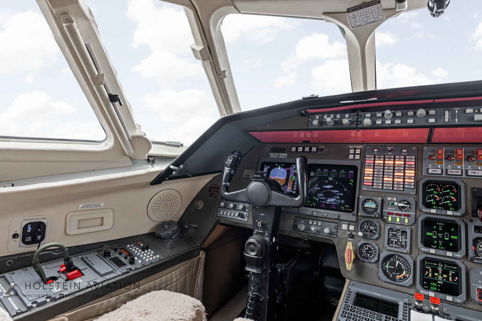Falcon 2000 Watermarked-13