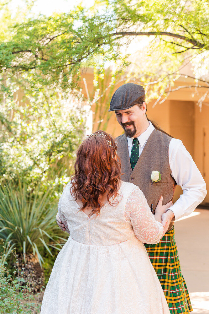 Kartchner-Caverns-Wedding-Old-Door-Shop-Reception-Christy-Hunter-Photography_006