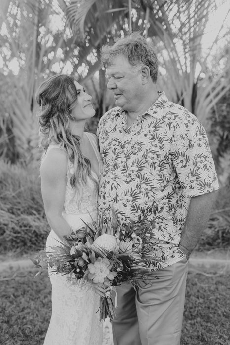 W0510_Wright_Olowalu-Maluhia_Maui-Wedding_CaitlinCatheyPhoto_2490-b&w