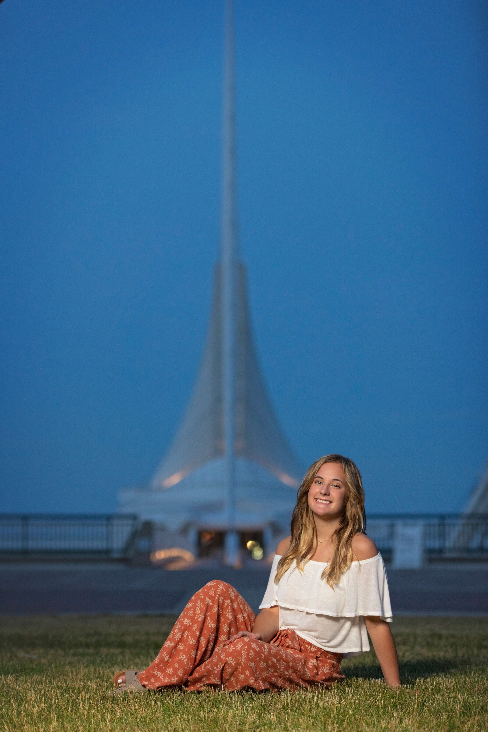 Senior-Pictures-Downtown-MKE-Wisconsin-68