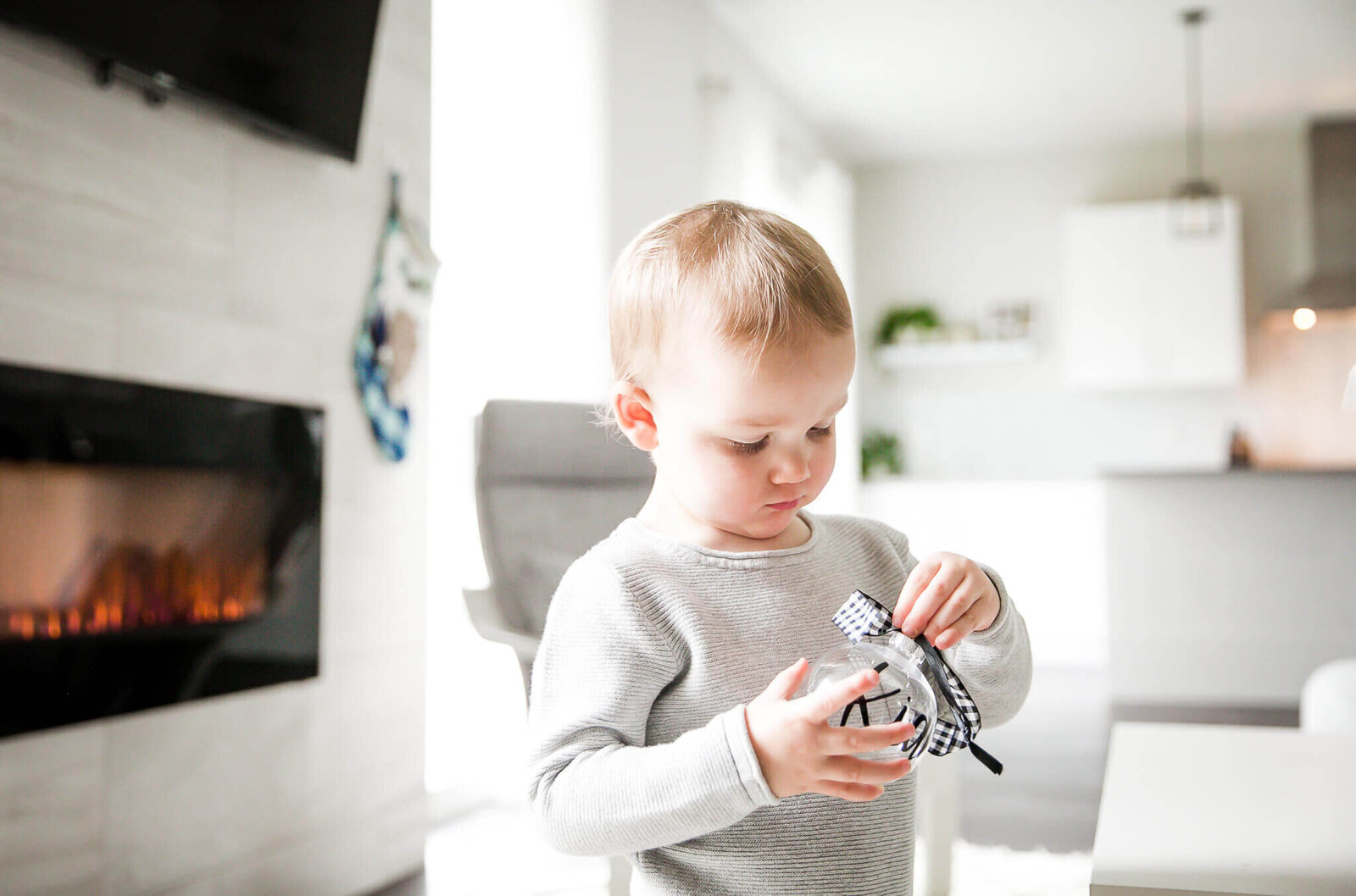 london_ontario_family_photography_in_home_session_jessica_barnett
