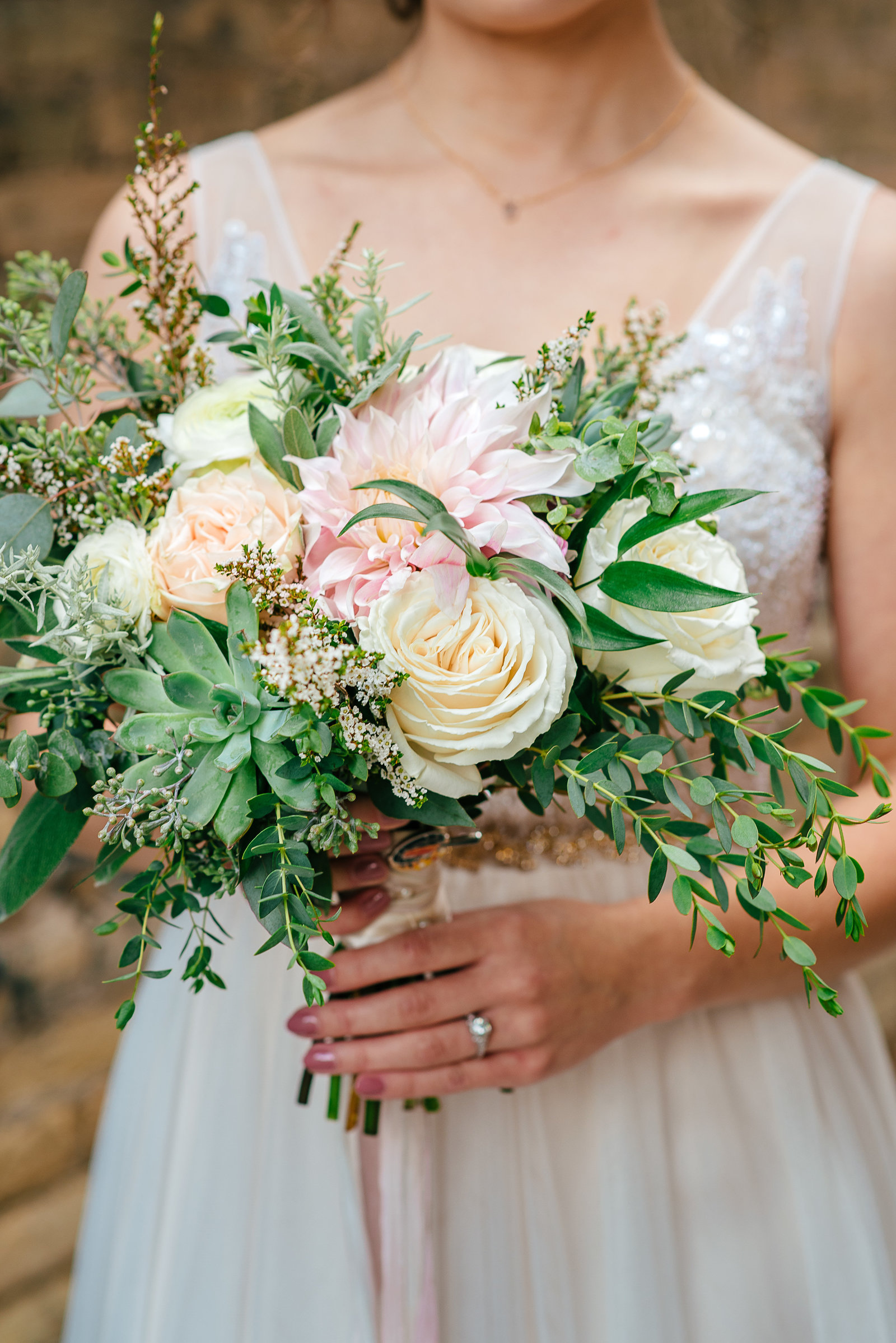 pastel-wedding-bouquet-milwaukee-wisconsin-florist