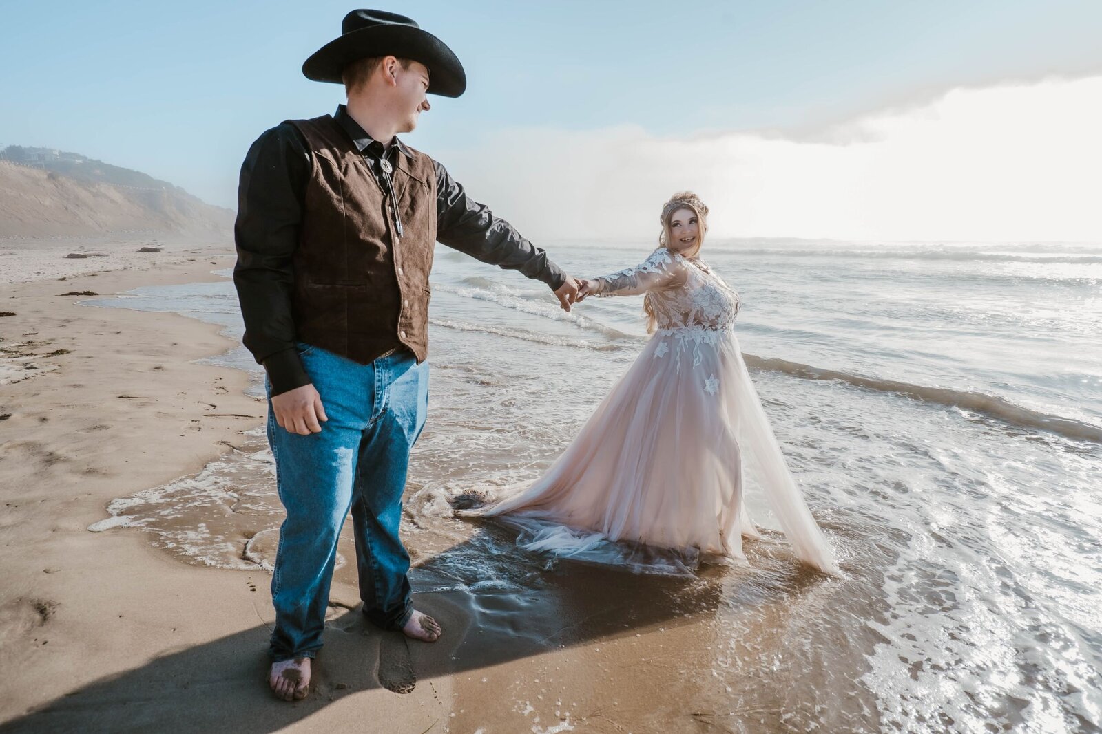 Wedding Photographer in Lincoln City, Oregon 