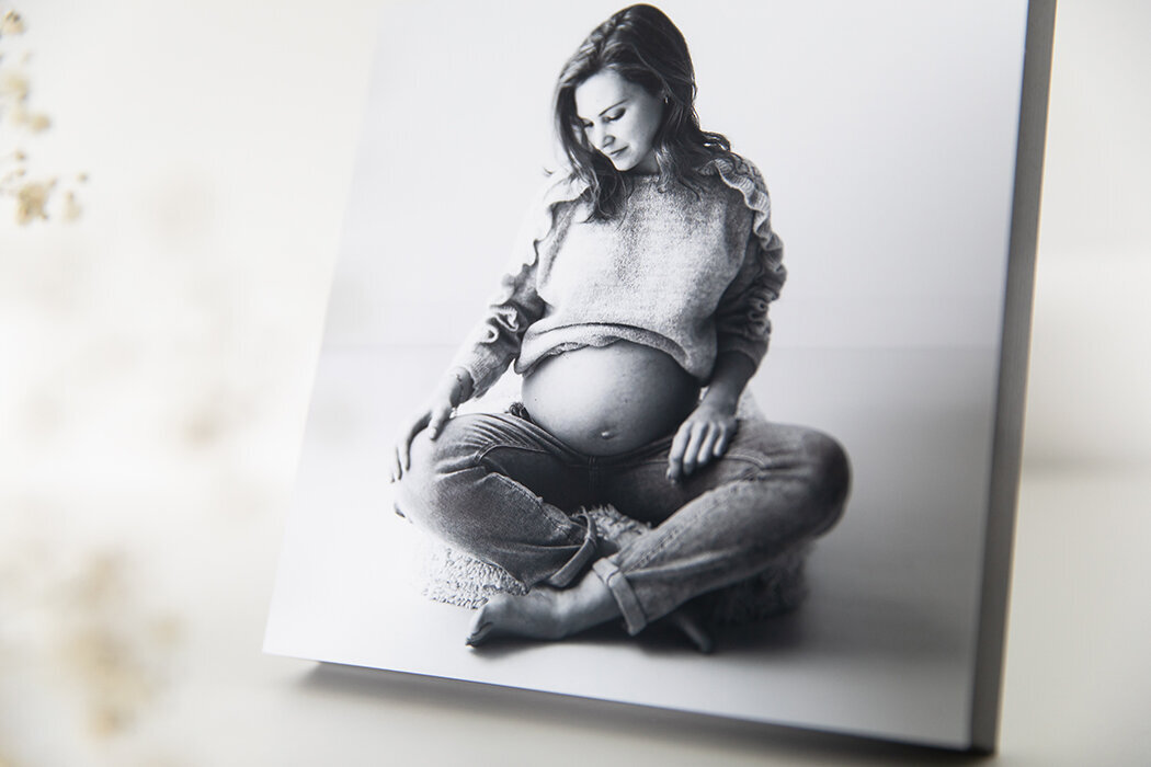 lifestylezwangerschapsfotos, zwangerschapsfotograafbrabant, lichtezwangerschapsfotos, zundert, rijsbergen, kleinzundert, schijf, wernhout, breda, roosendaal, rucphen