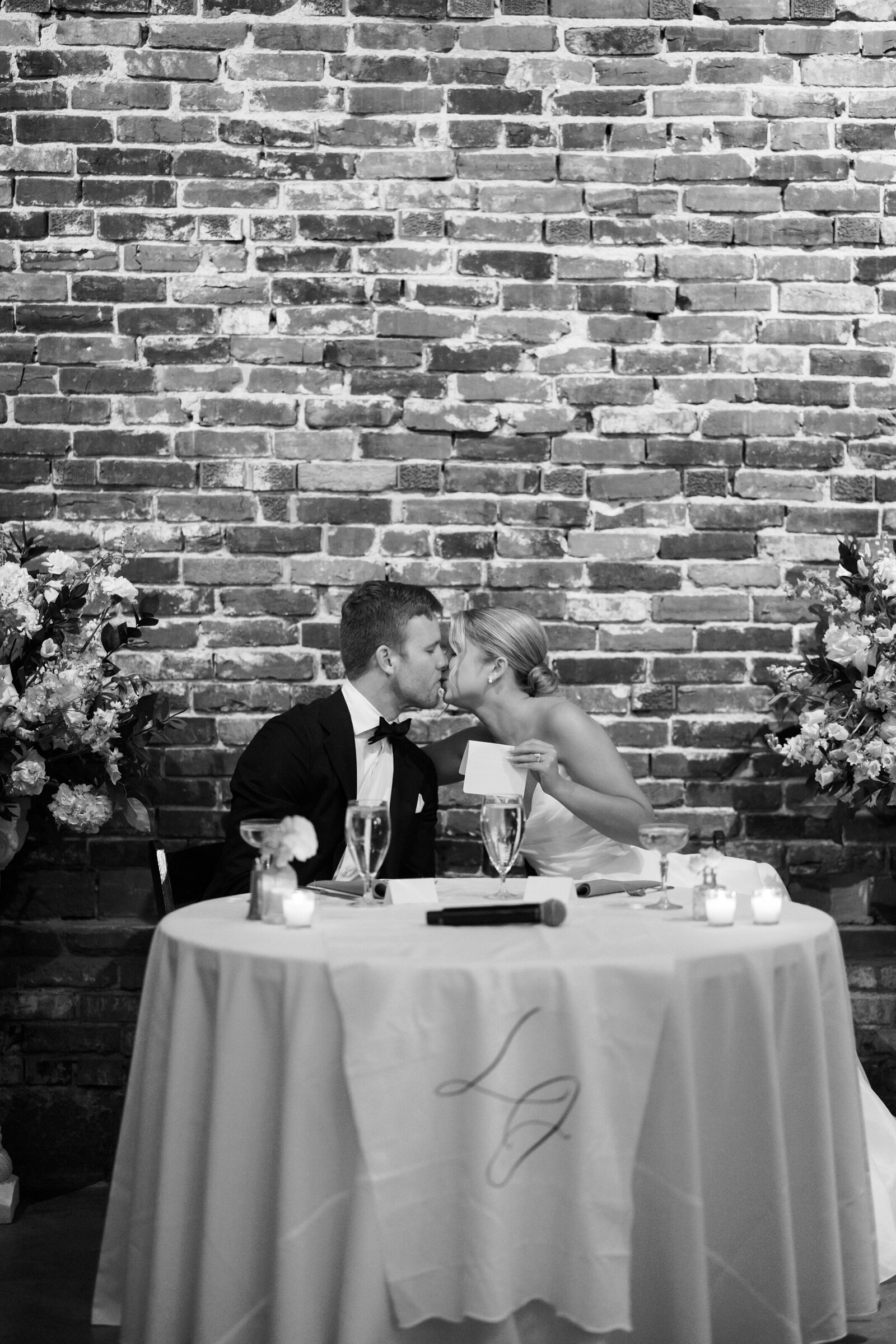 Wild Carrot St. Louis Wedding Photographer Lainie Arnold Photography-152