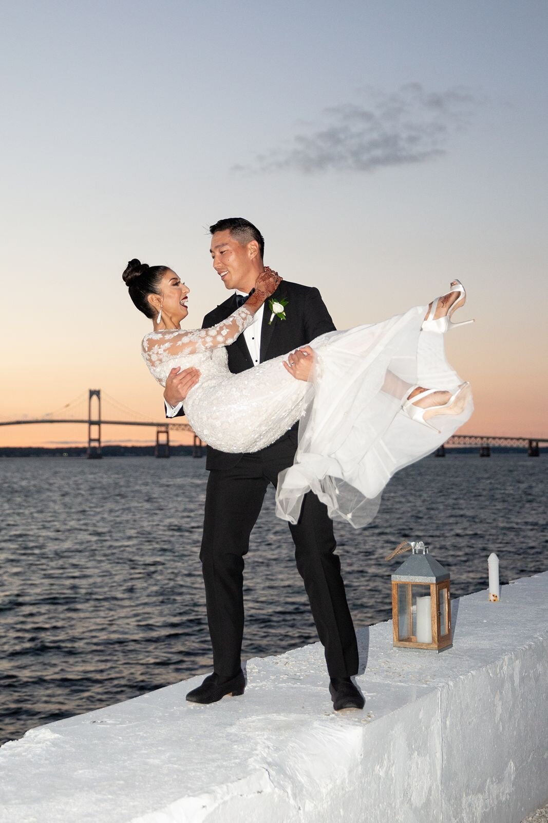 leila-james-events-newport-ri-wedding-planning-luxury-events-belle-mer-water-salon-shruti-and-ernest-melissa-robotti-photography-40