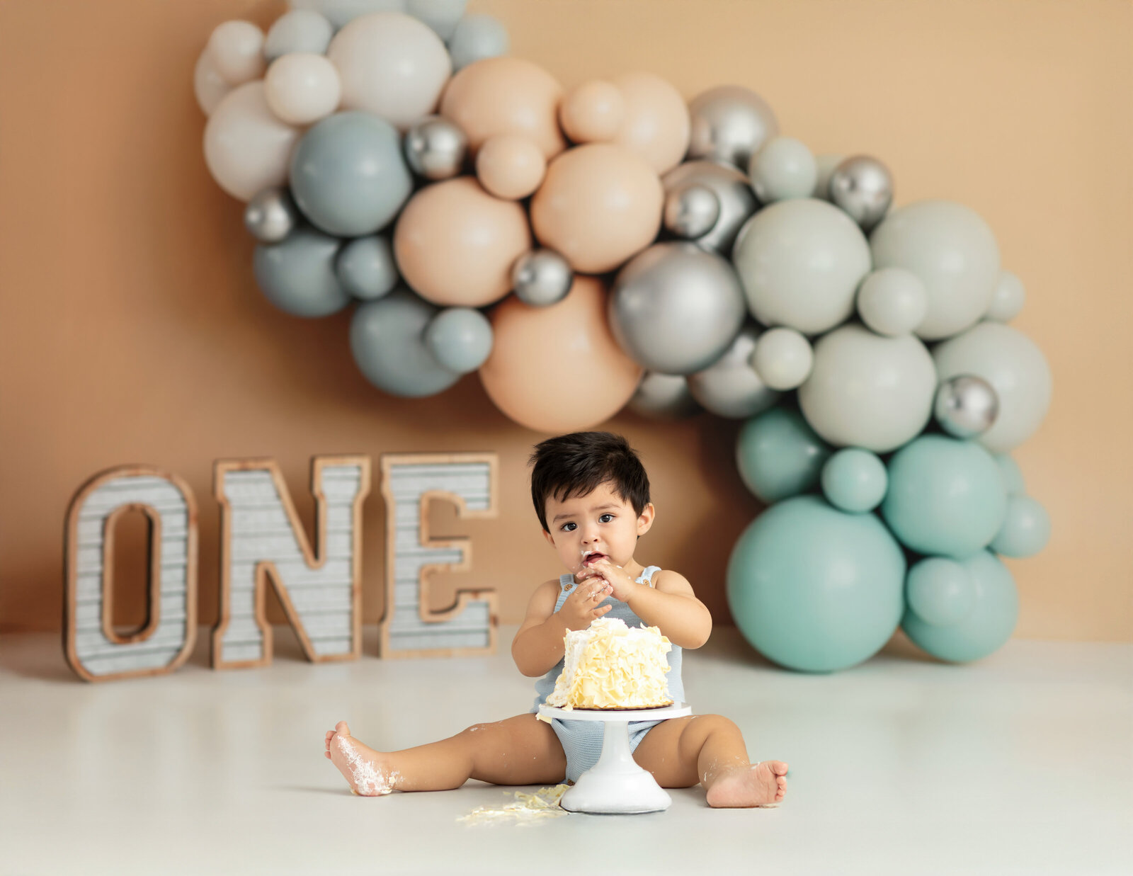 cleveland-cake-smash-photographer-15