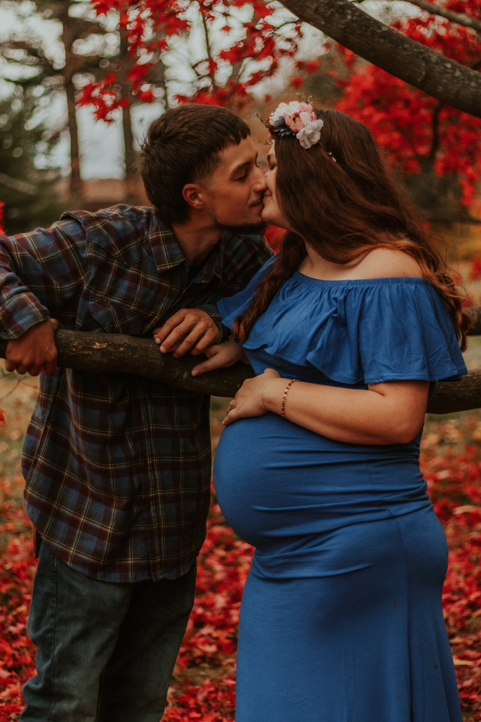 Fall-Maternity-Photos-Vanderbilt-Mansion-Love-to-Lens-Photography-(59)