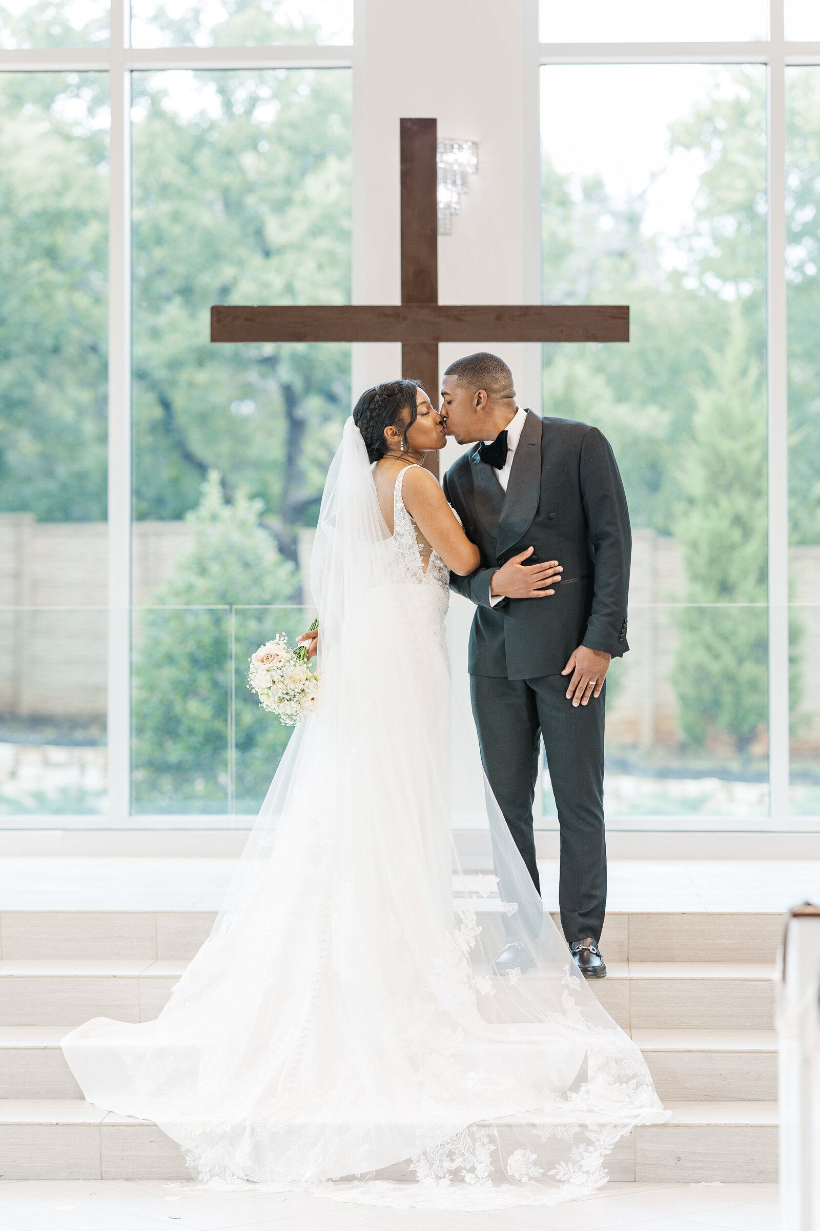 Bride-and-groom-indoor-portrait