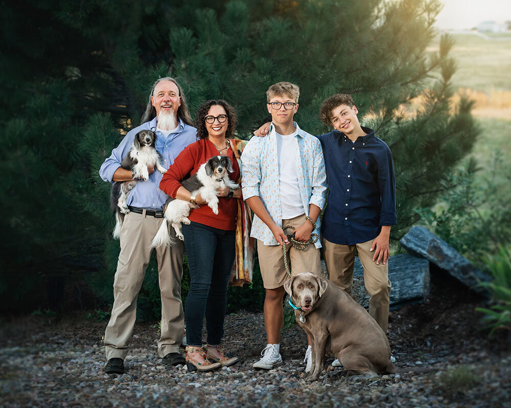 family-picture-dogs-colorado-thornton-todd-creek-brighton-colorado