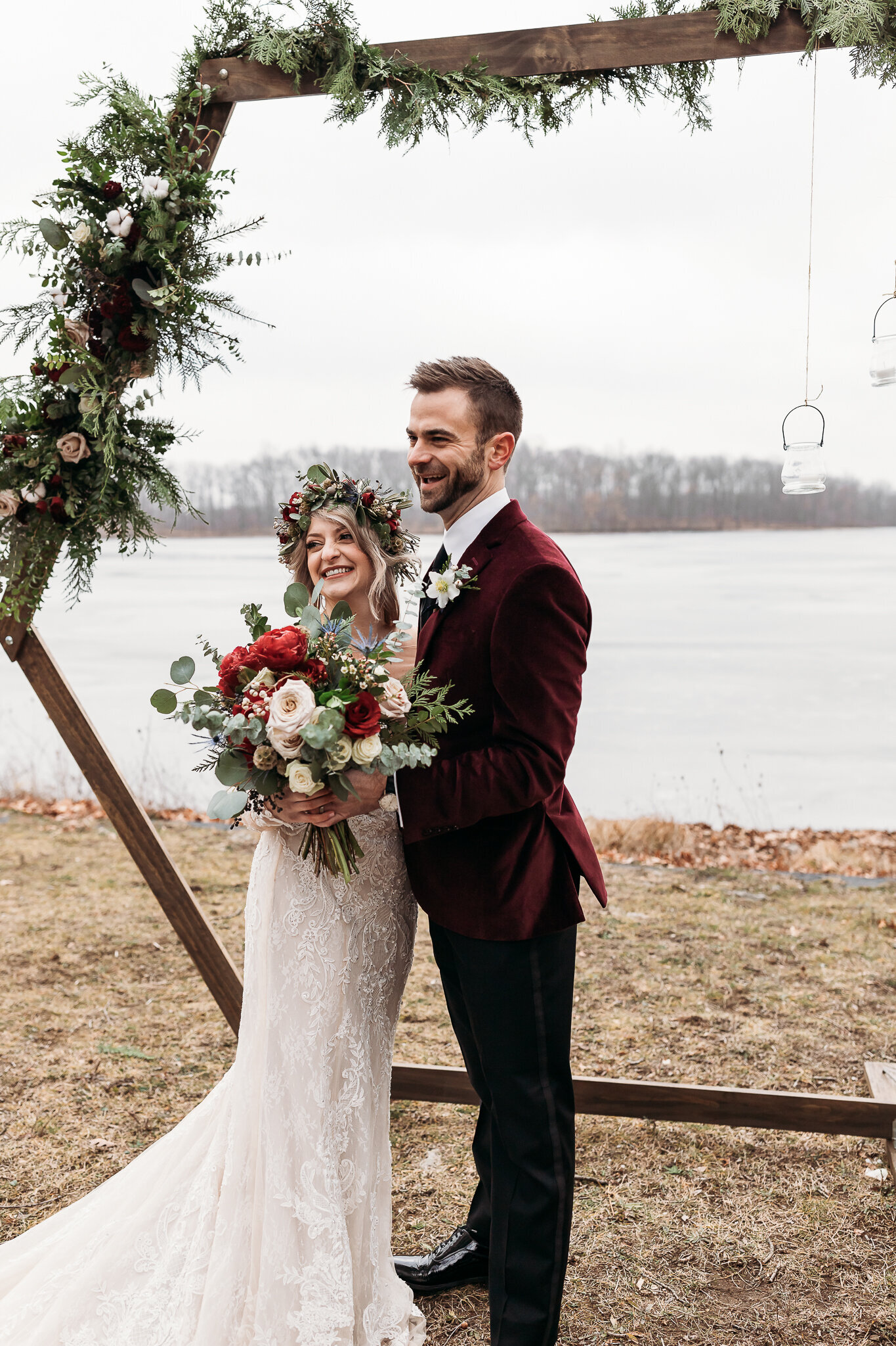 SHELBY_AND_ROCHESTER_HILLS_MICHIGAN_WEDDING_PHOTOGRAPHER|Courtney_Lushaj_Photography_17
